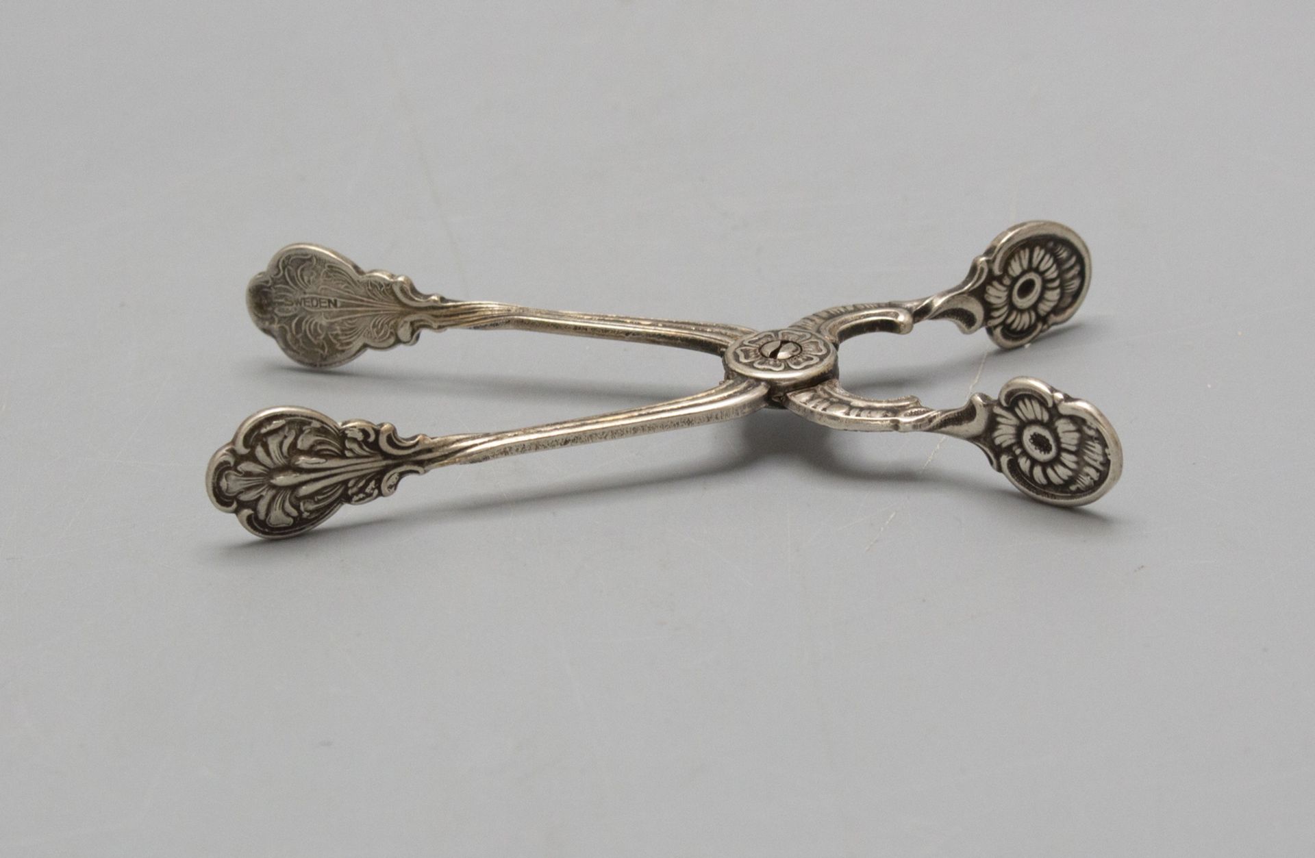 Jugendstil Zuckerzange / Art Nouveau sugar tongs, Nils Johan, Schweden, um 1900