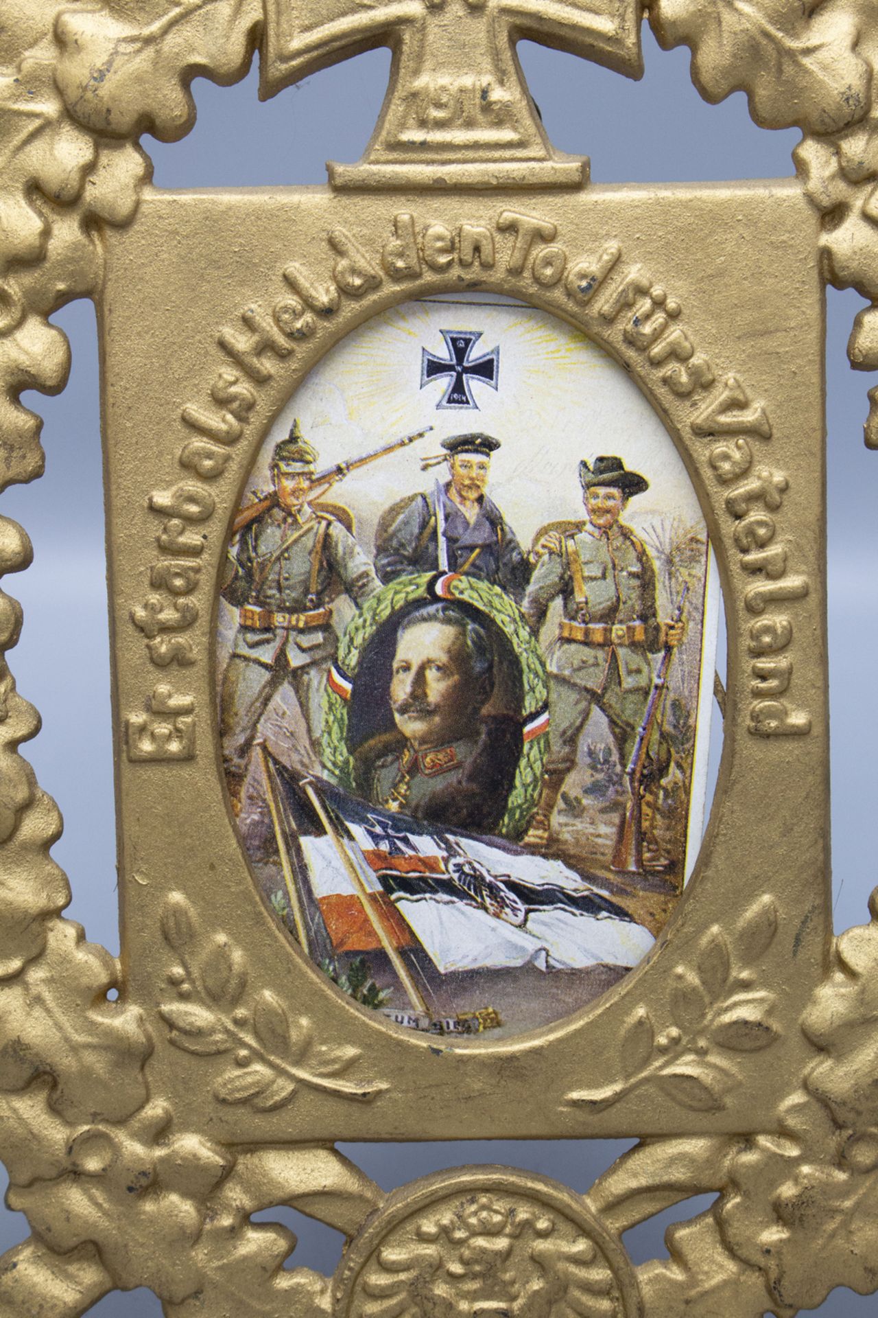 Patriotischer Bilderrahmen mit Postkarte / A patriotic picture frame, WW1 - Image 2 of 4
