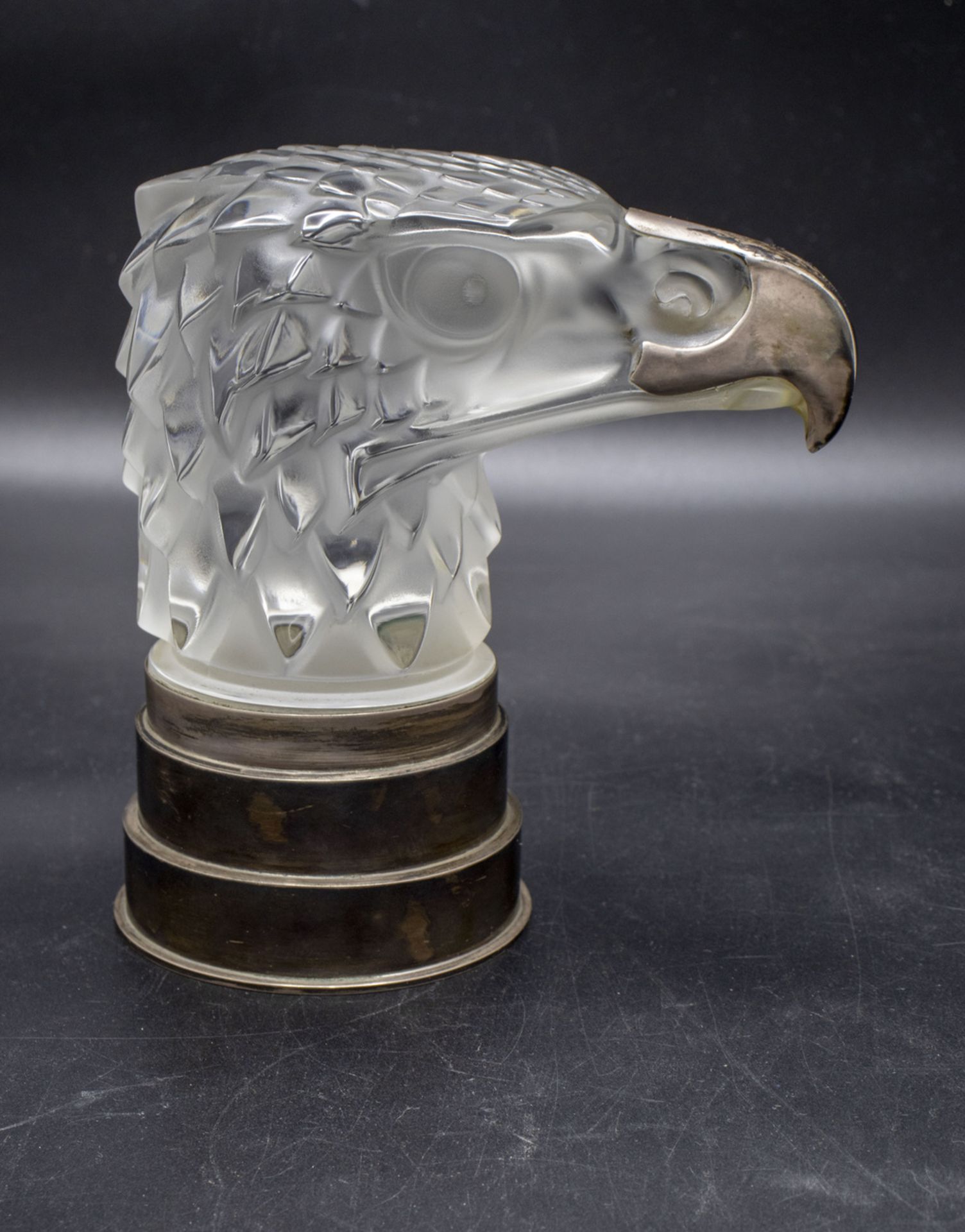 Art Deco Kühlerfigur 'Adler' / An Art Deco radiator mascot 'Eagle', Lalique France, um 1930 - Image 2 of 5