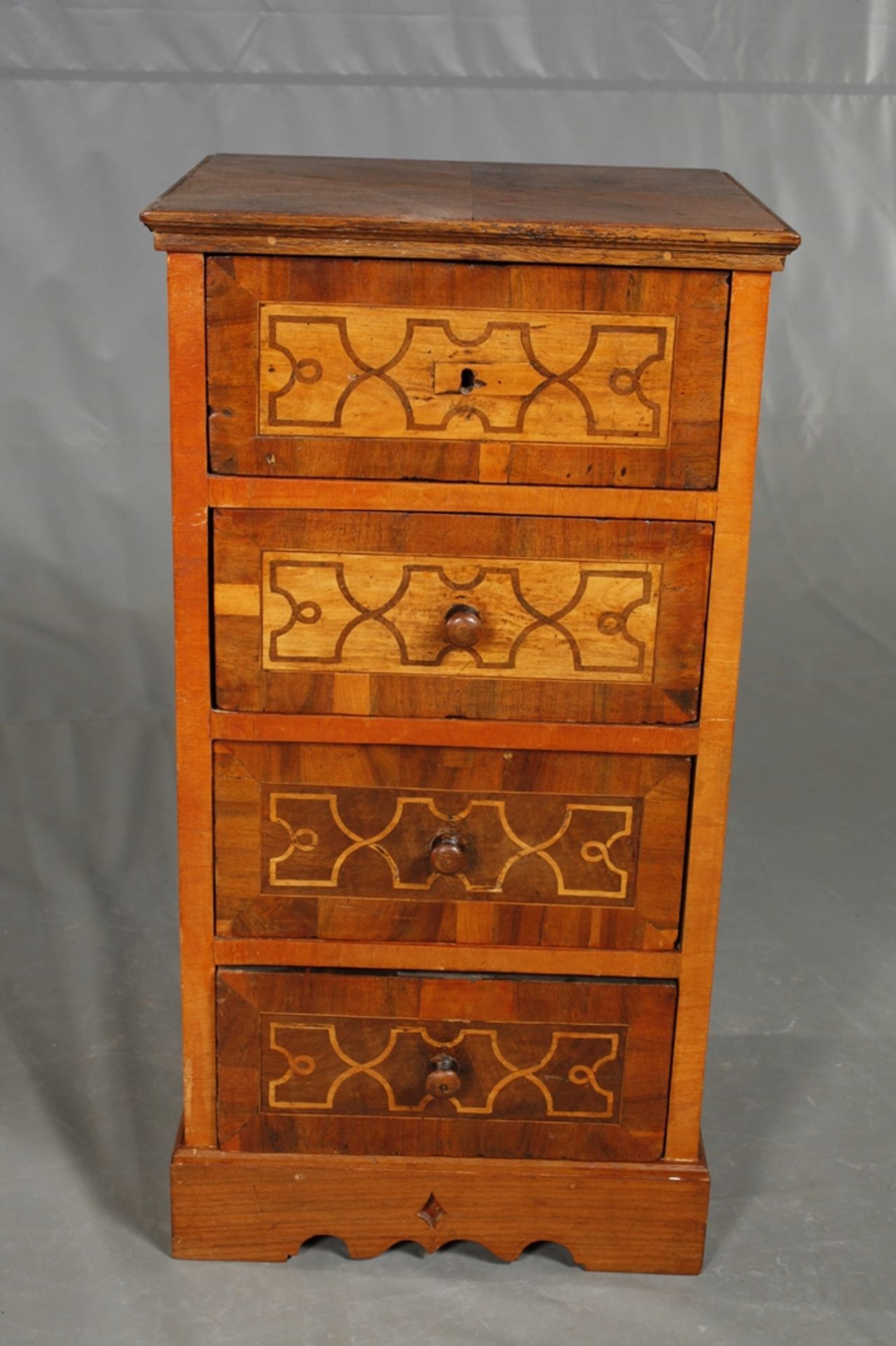 Small pillar chest of drawers in baroque style - Image 2 of 4