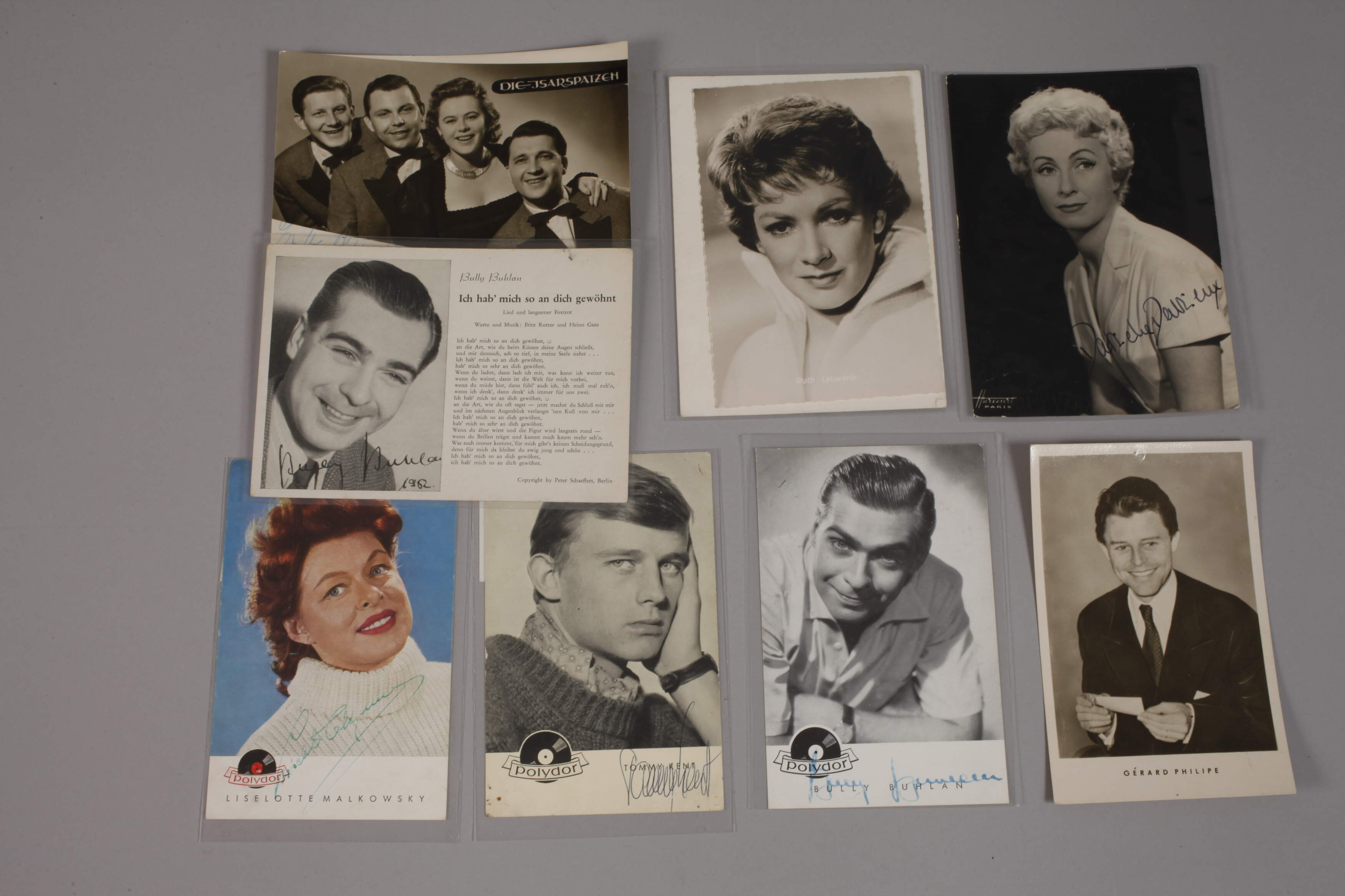 Large bundle of postcards and picture postcards - Image 12 of 12
