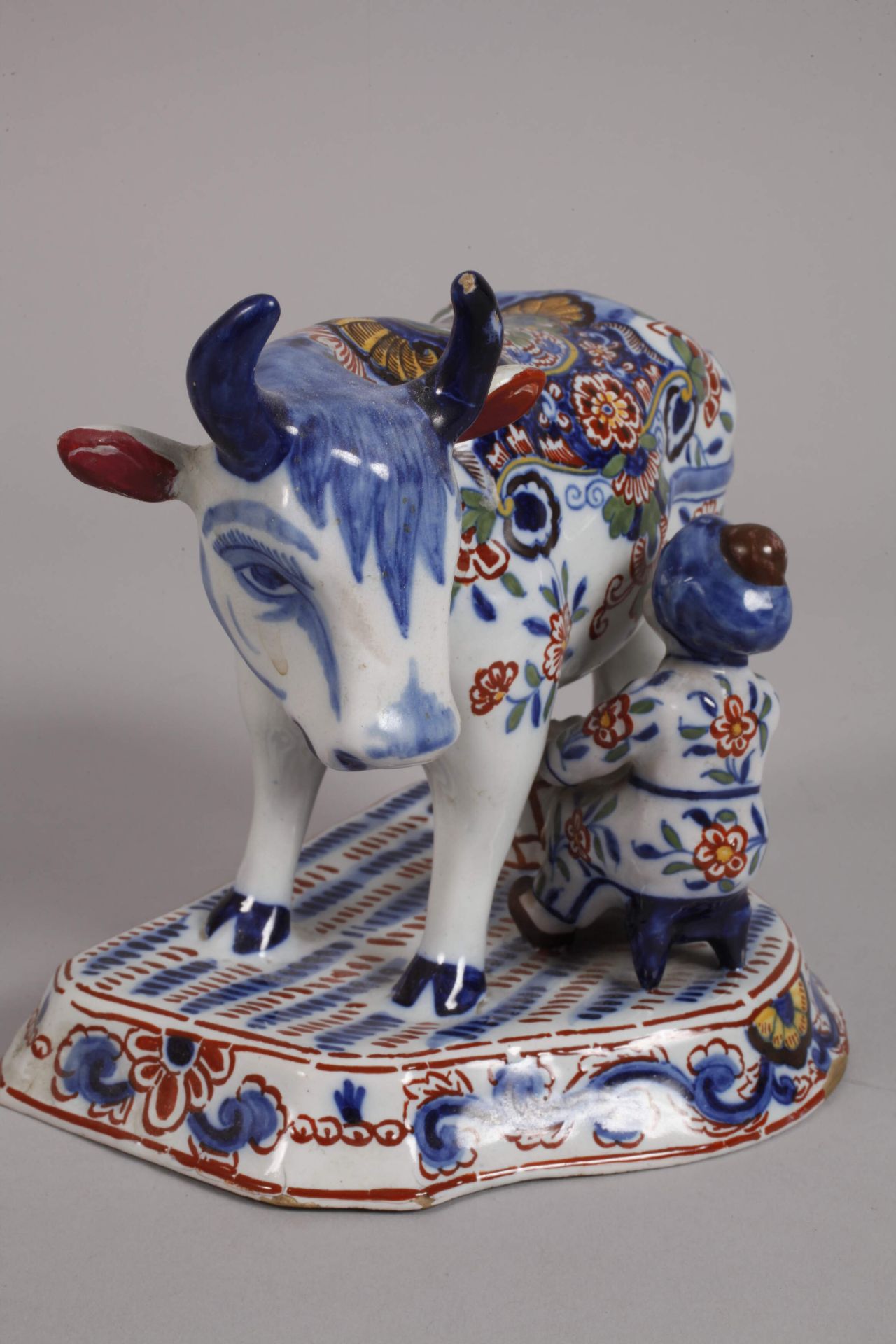 Delft faience farmer's wife with cow - Image 3 of 5