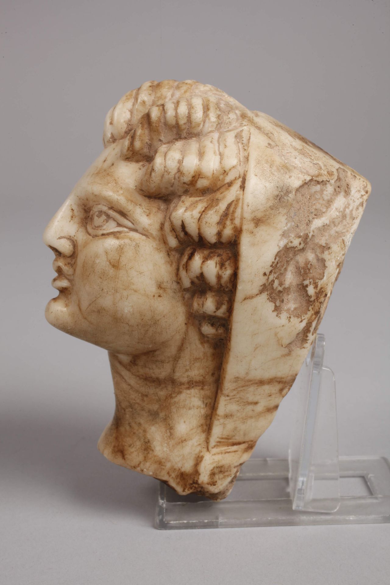 Marble headpiece - Image 2 of 4