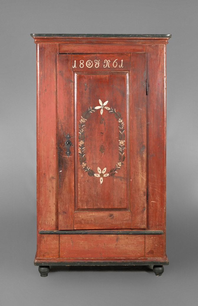 Single-door farmhouse cupboard