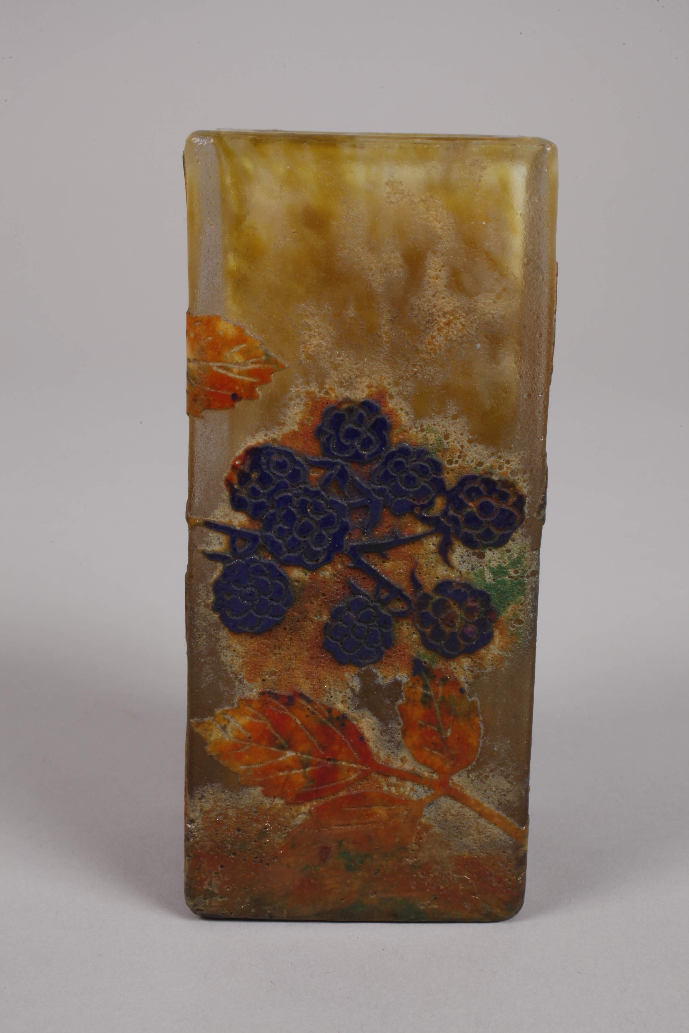 Daum Nancy vase blackberry decor - Image 2 of 4