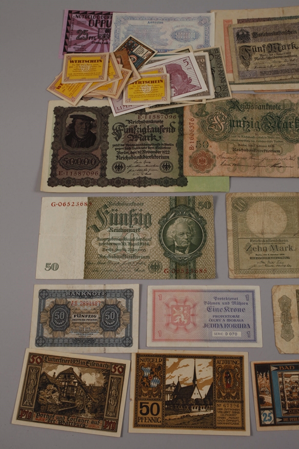 Convolute of banknotes, coins and labels - Image 4 of 6