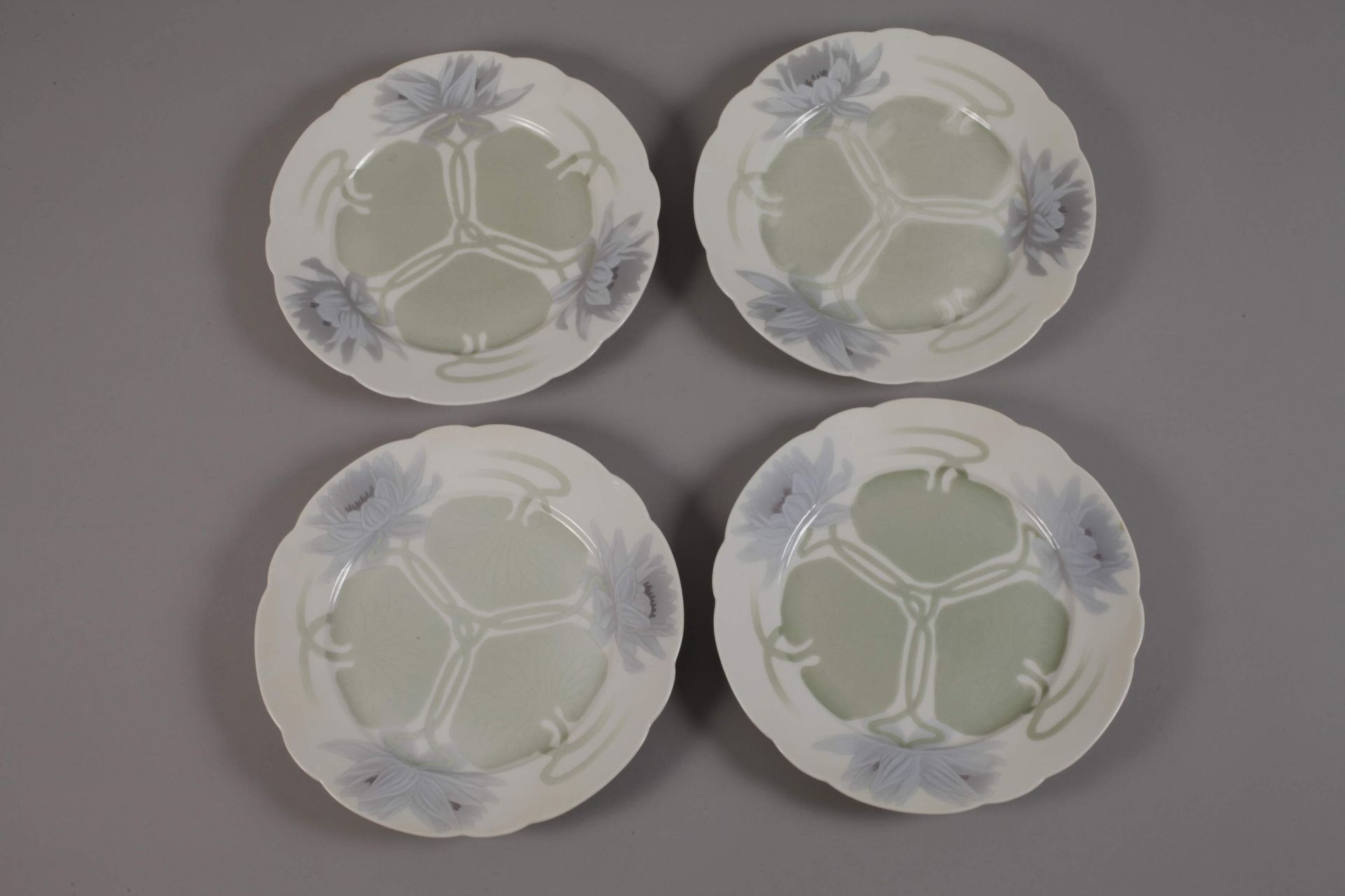KPM Berlin seven dinner plates water lily decor - Image 3 of 5