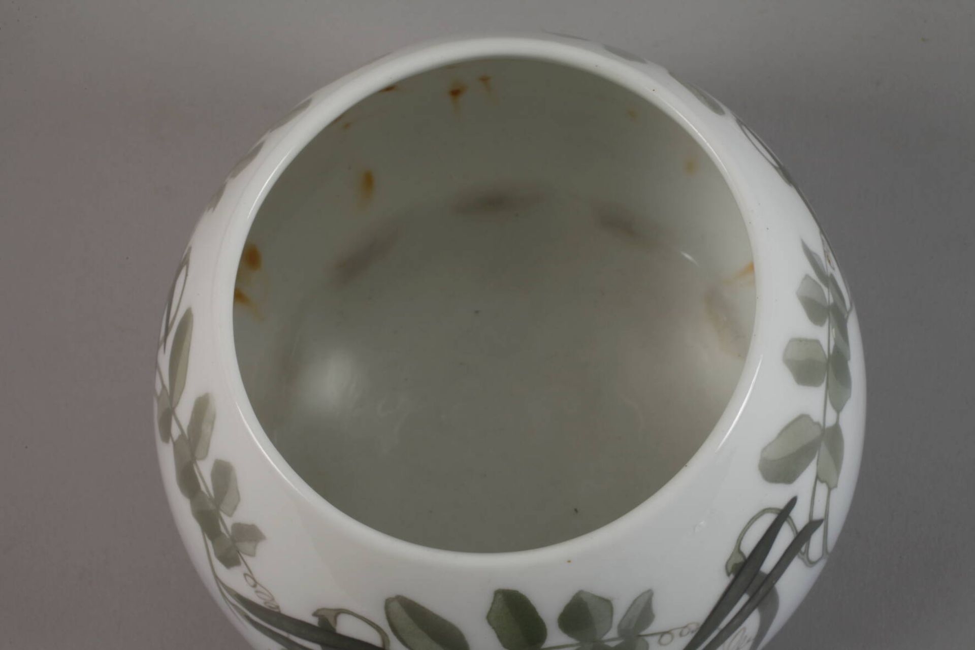 Copenhagen cachepot with vetch decoration - Image 4 of 4