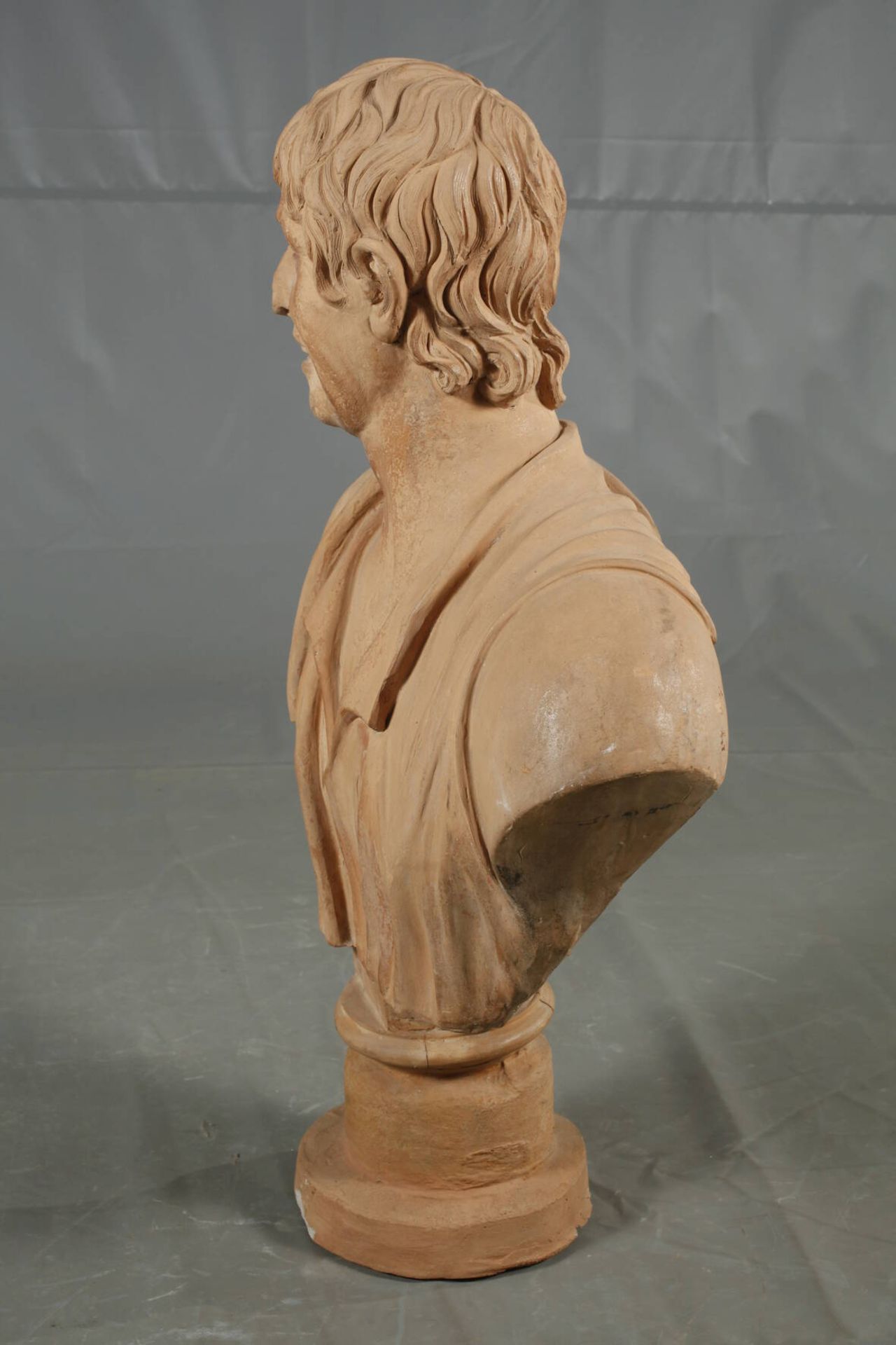 Terracotta bust of a gentleman - Image 3 of 4