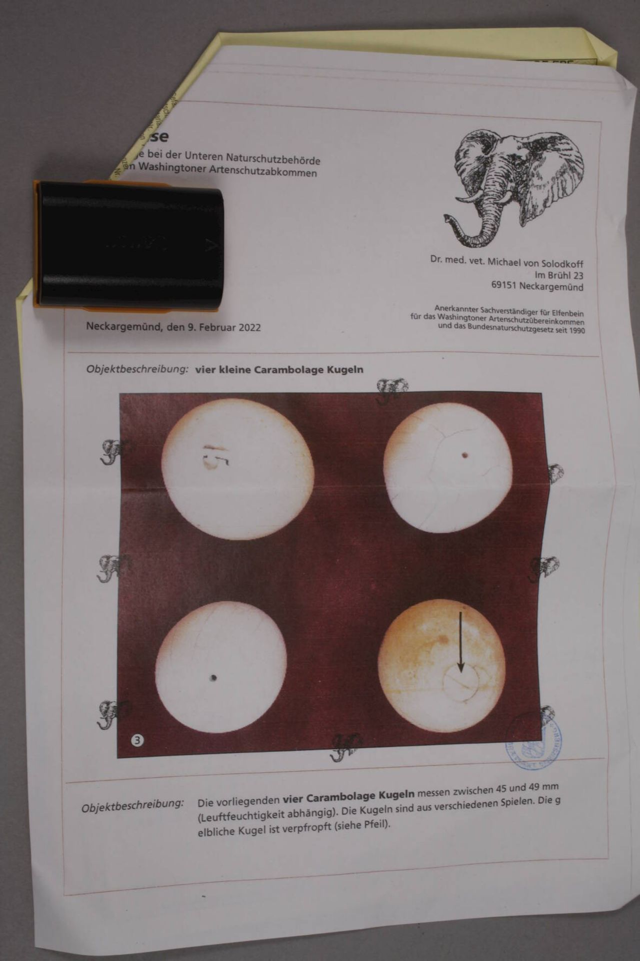 Four billiard balls - Image 2 of 3