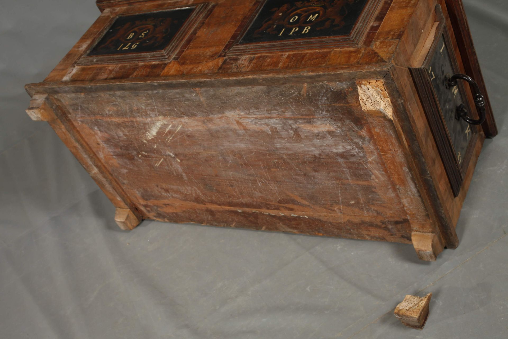Inguild chest of the bakers' guild - Image 6 of 8