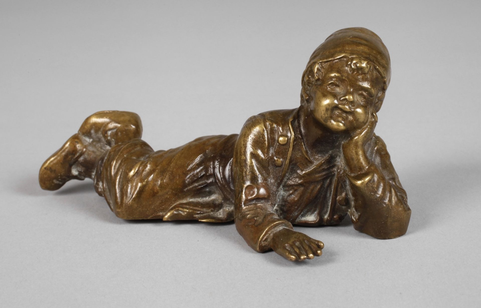 Small reclining Oriental