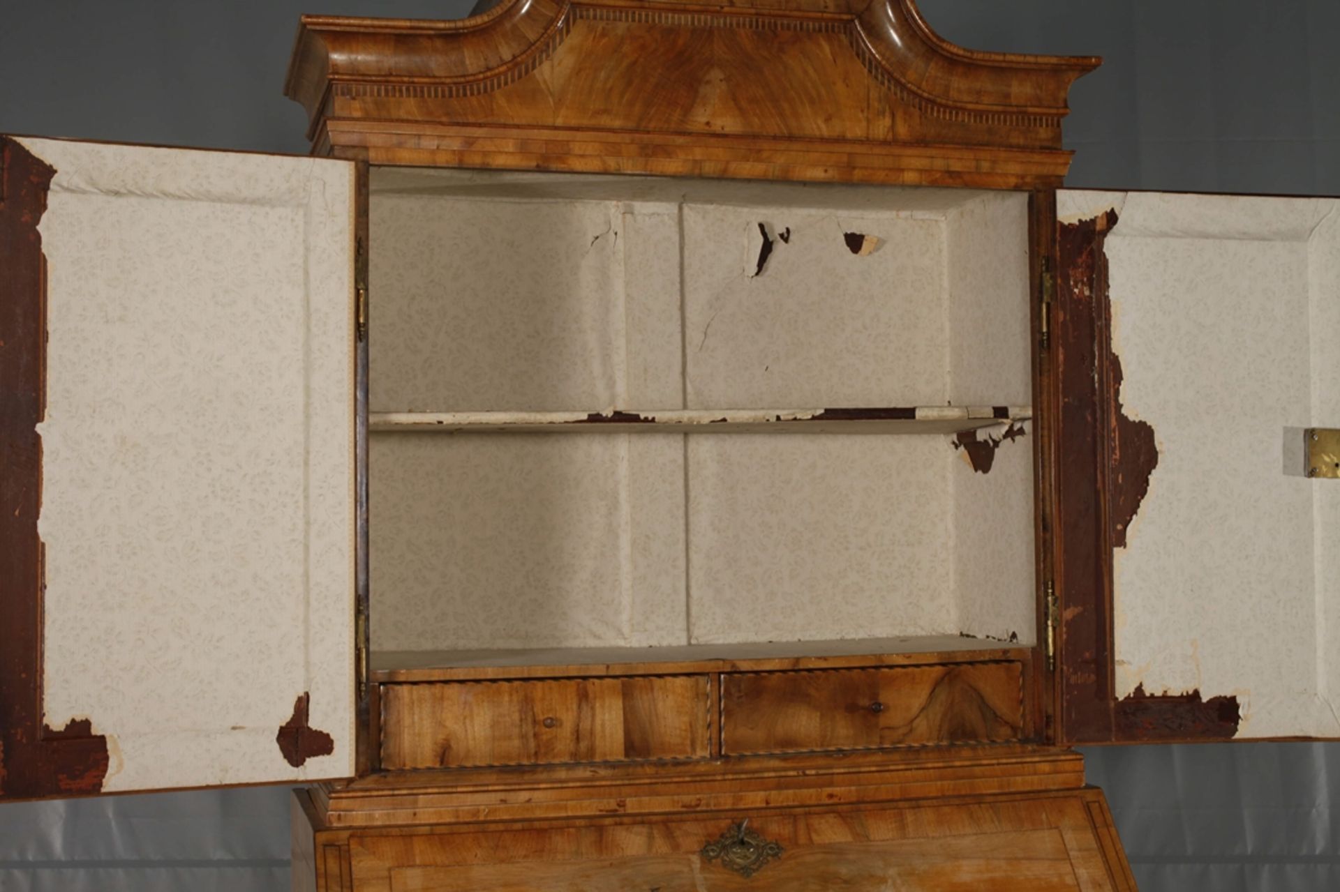 Commode with attachment - Image 5 of 12