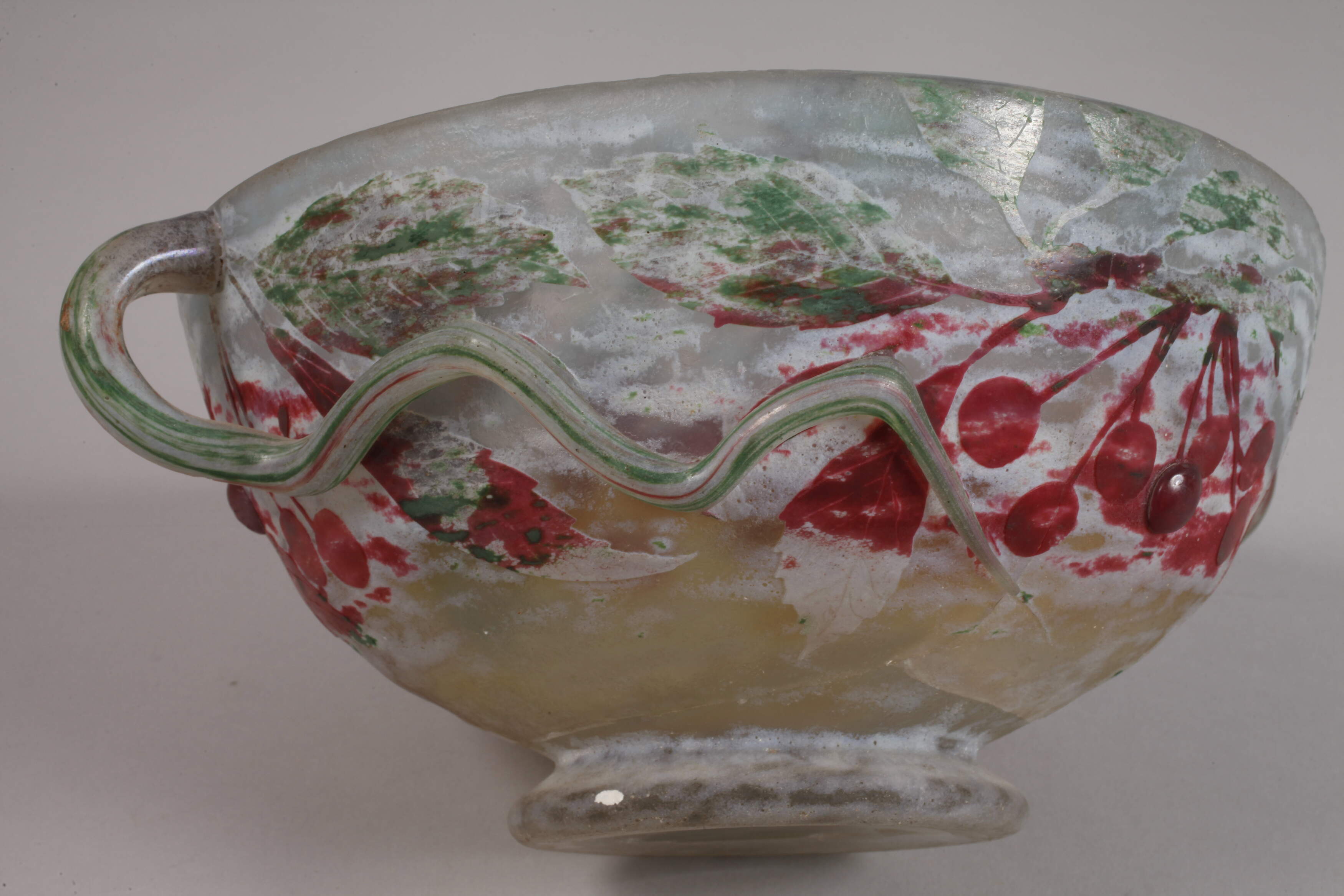 Daum Nancy bowl with cherries - Image 8 of 10