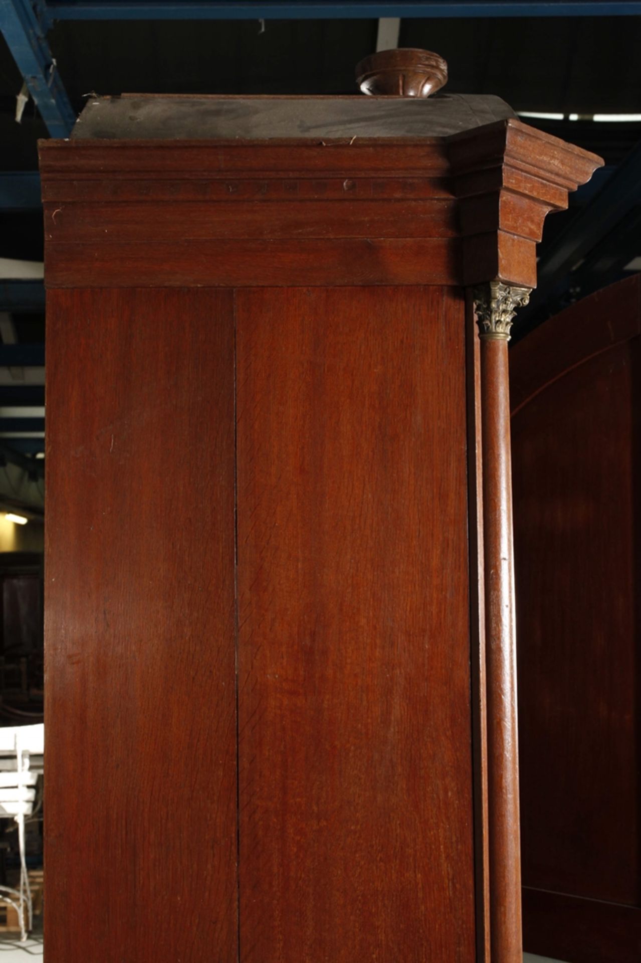 Classical cabinet with top - Image 6 of 11