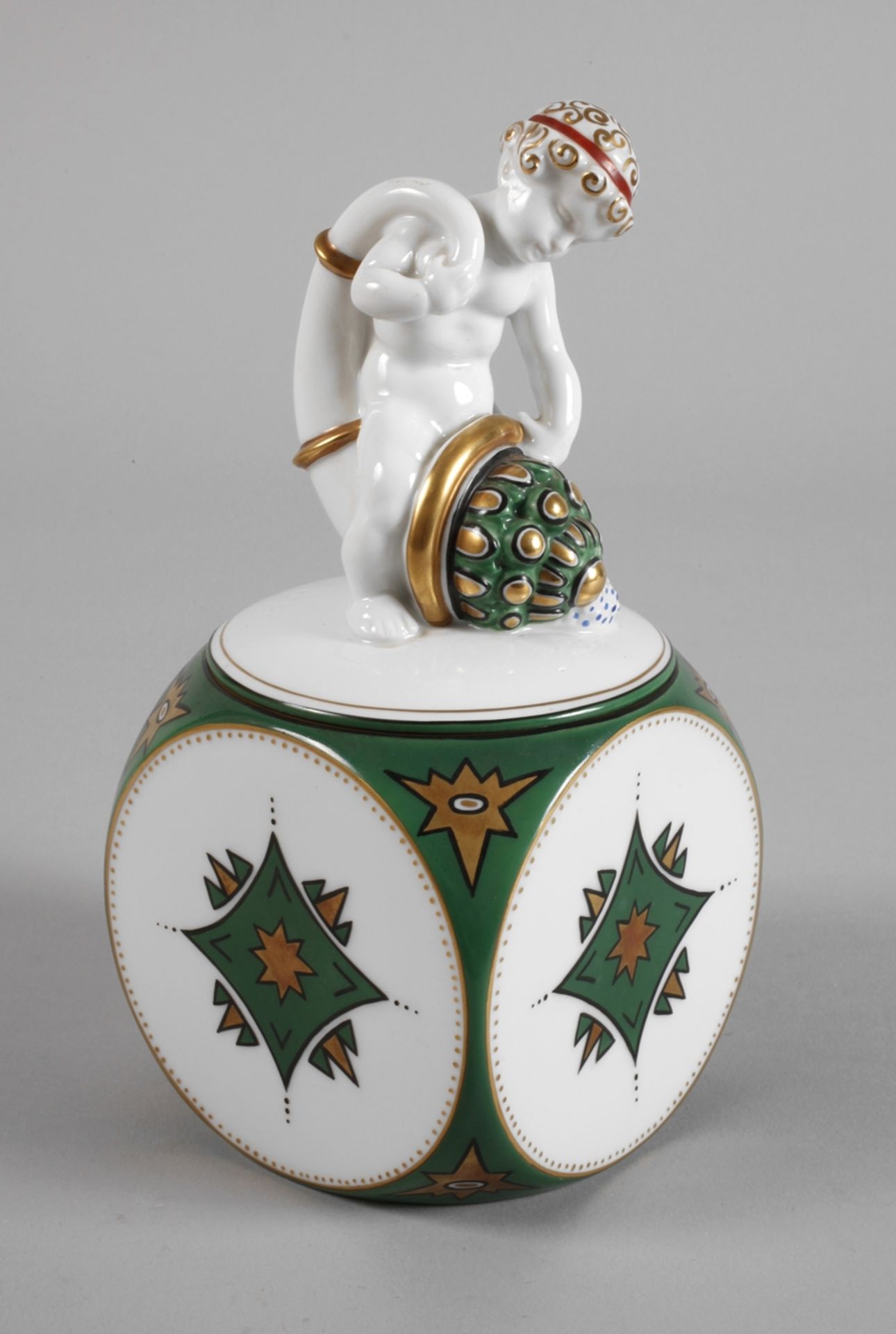 Fraureuth "Box with Putto and Cornucopia"