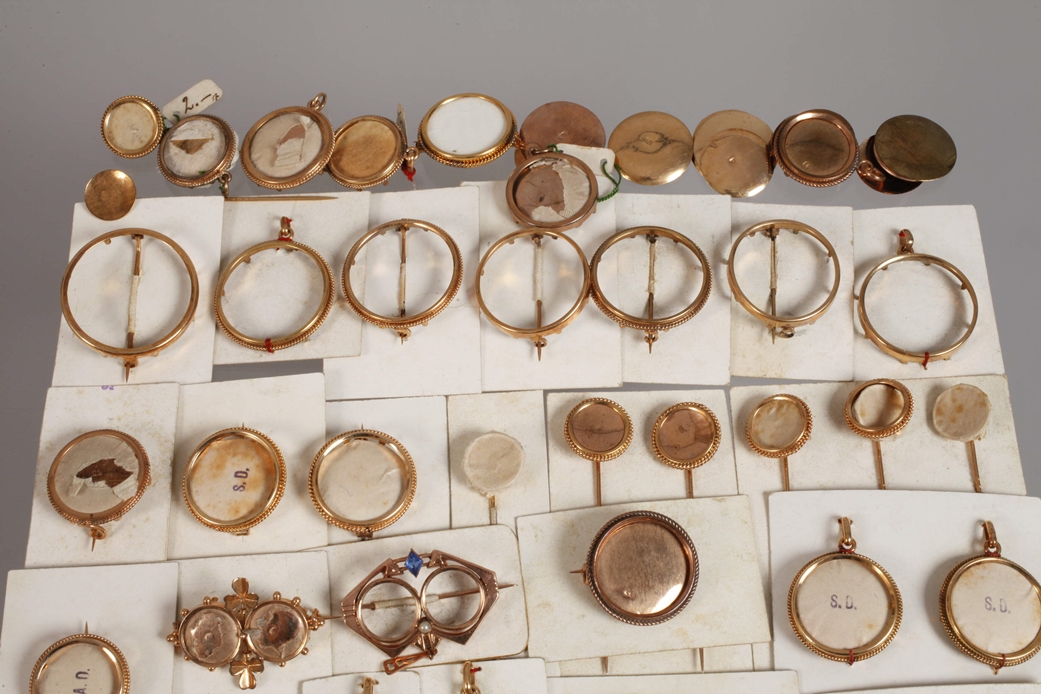 Large assortment of jewellery blanks - Image 3 of 3