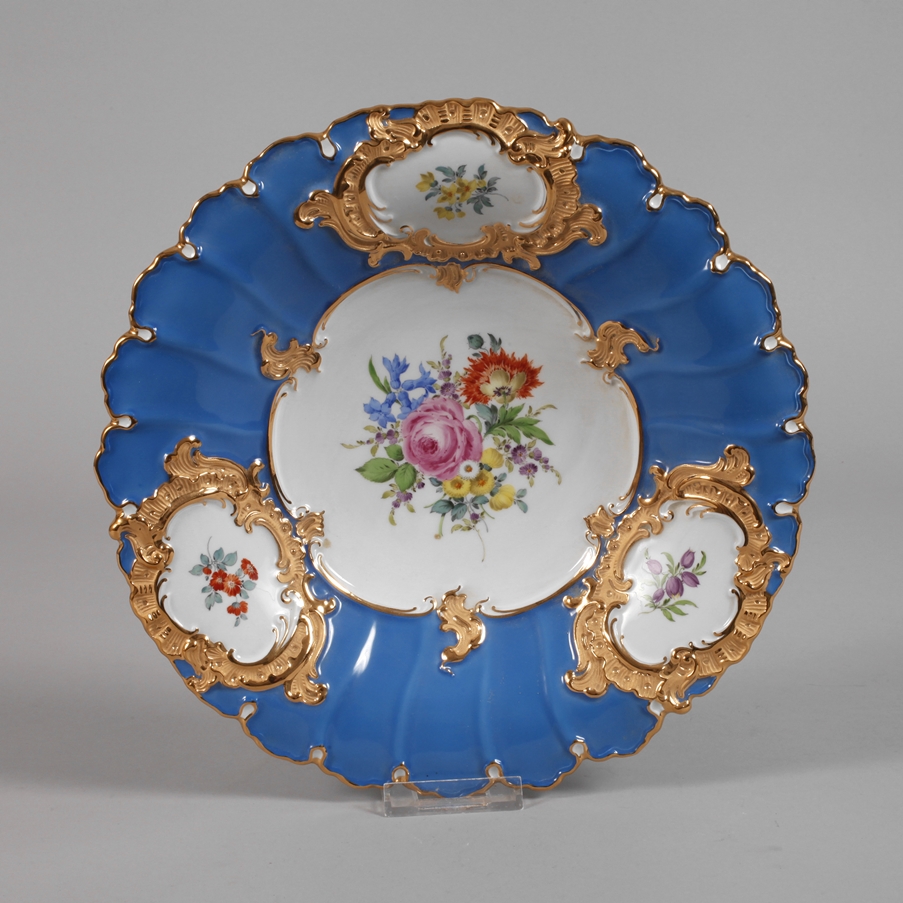 Meissen ceremonial bowl "Blumenbukett"