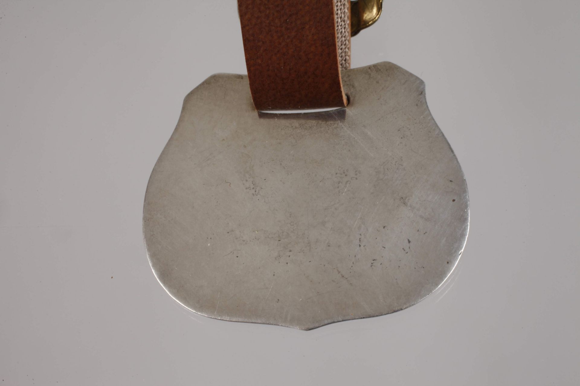 Silver suitcase pendant - Image 3 of 4