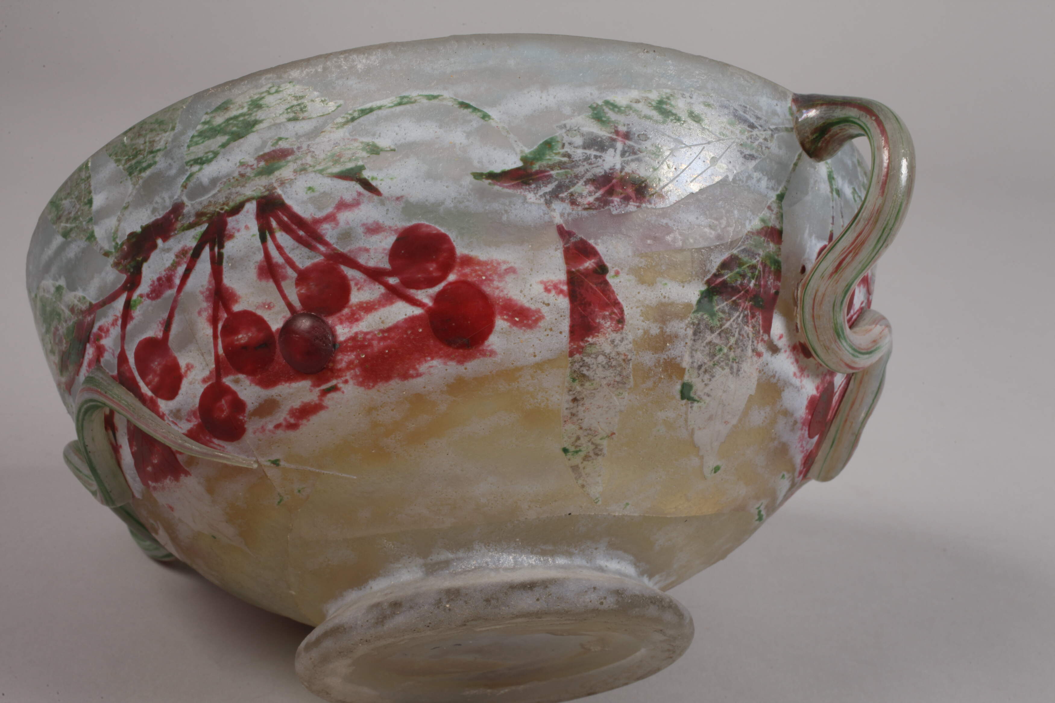 Daum Nancy bowl with cherries - Image 9 of 10