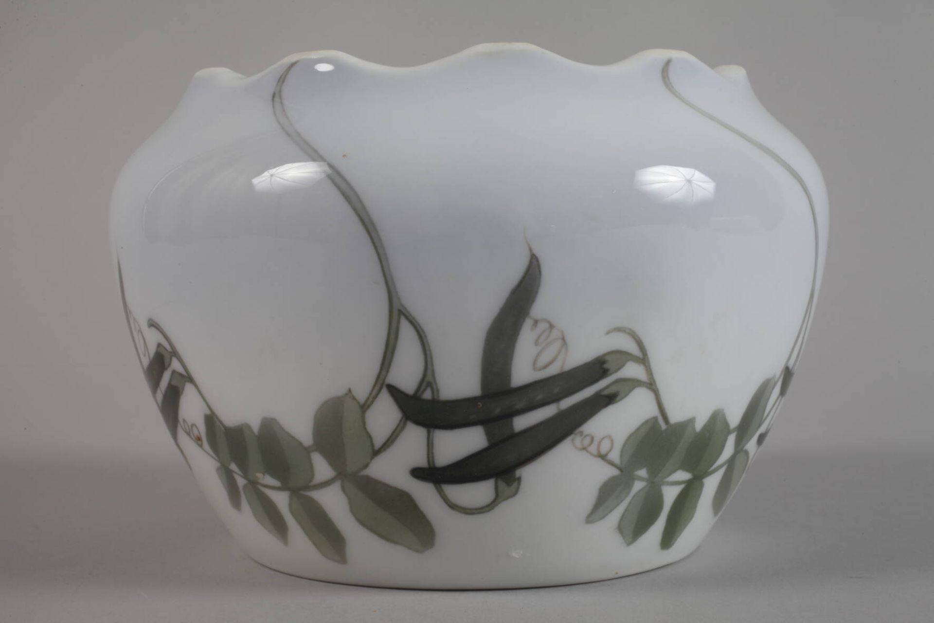 Copenhagen cachepot with vetch decoration - Image 2 of 4