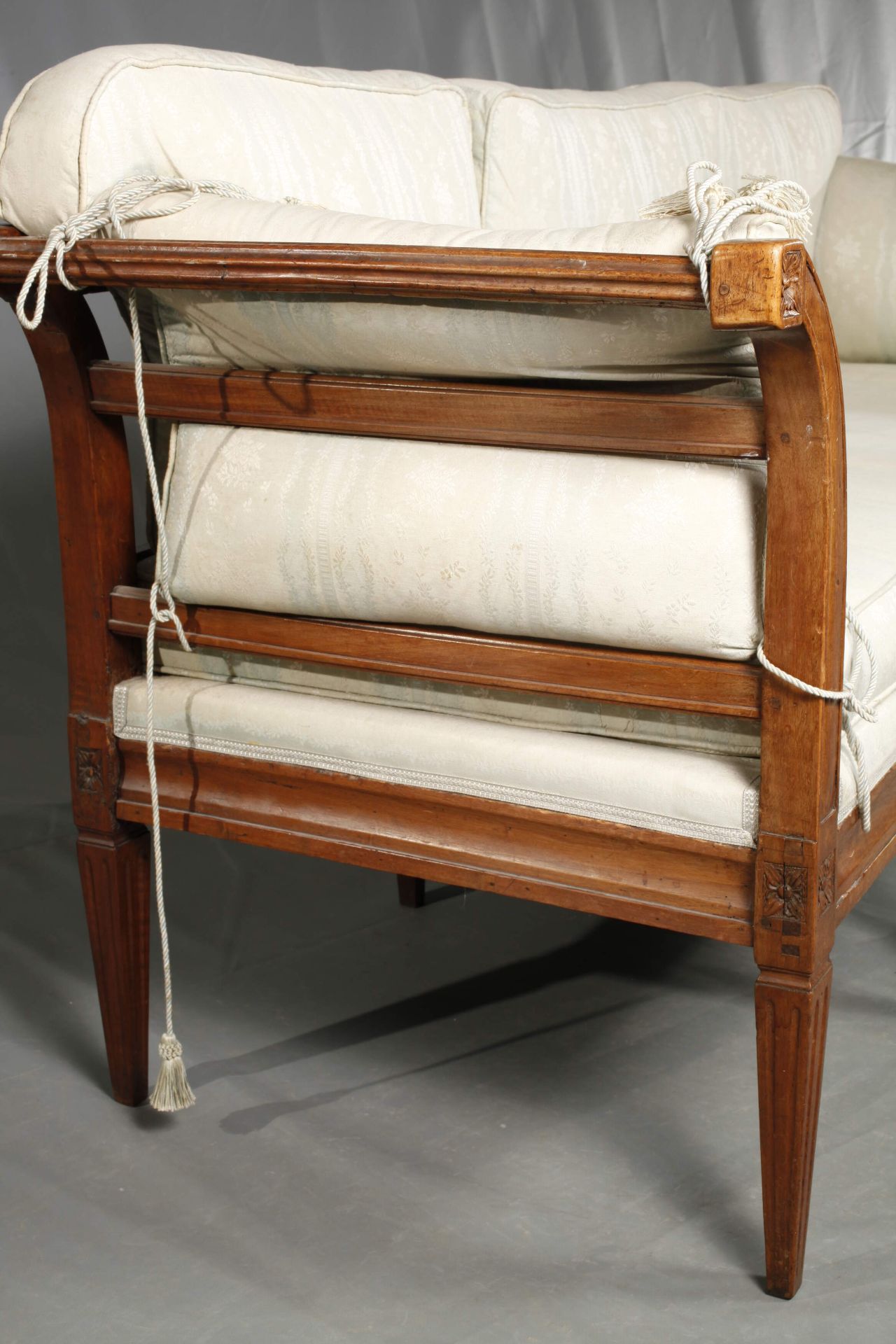 Louis Seize upholstered bench - Image 5 of 8