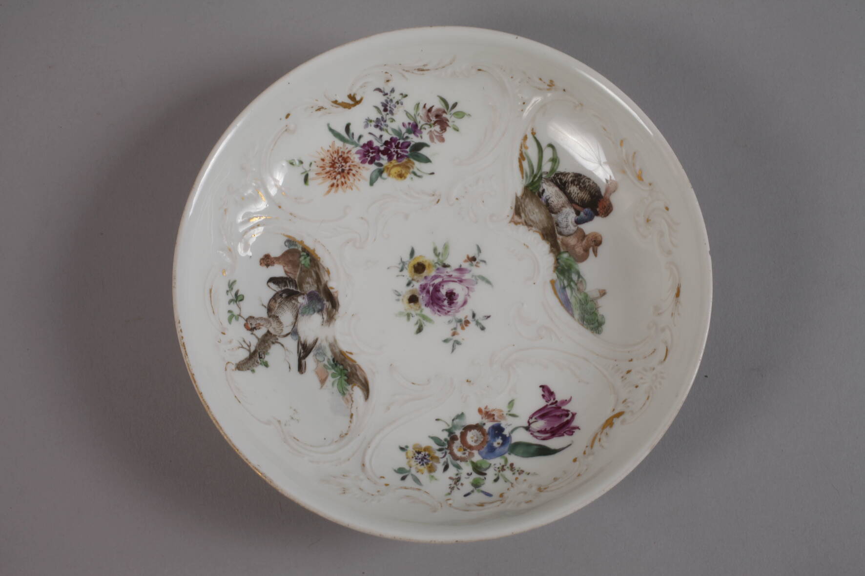 Meissen tea cup with saucer painted with birds - Image 2 of 7