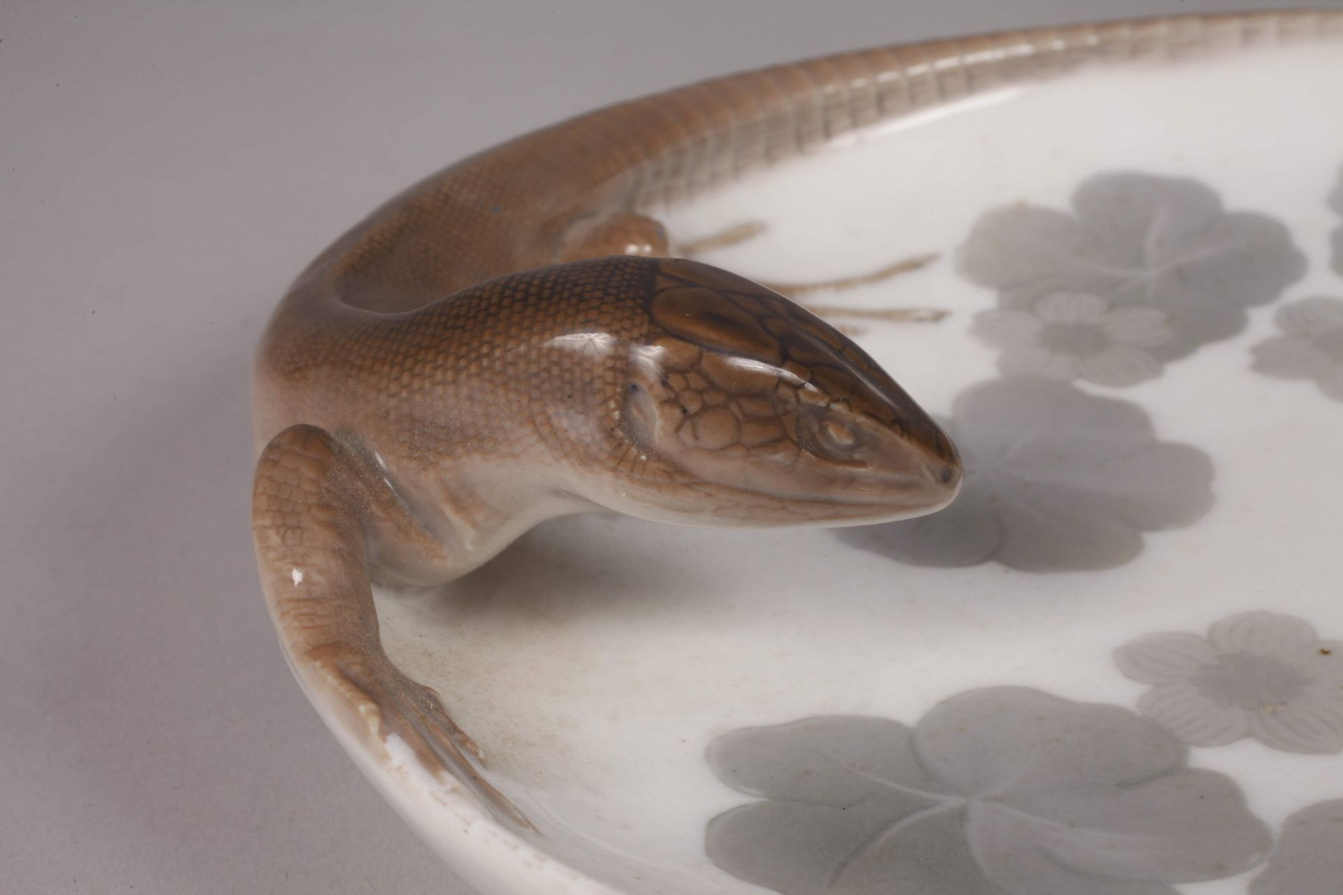 Copenhagen decorative bowl with a pair of lizards - Image 5 of 5