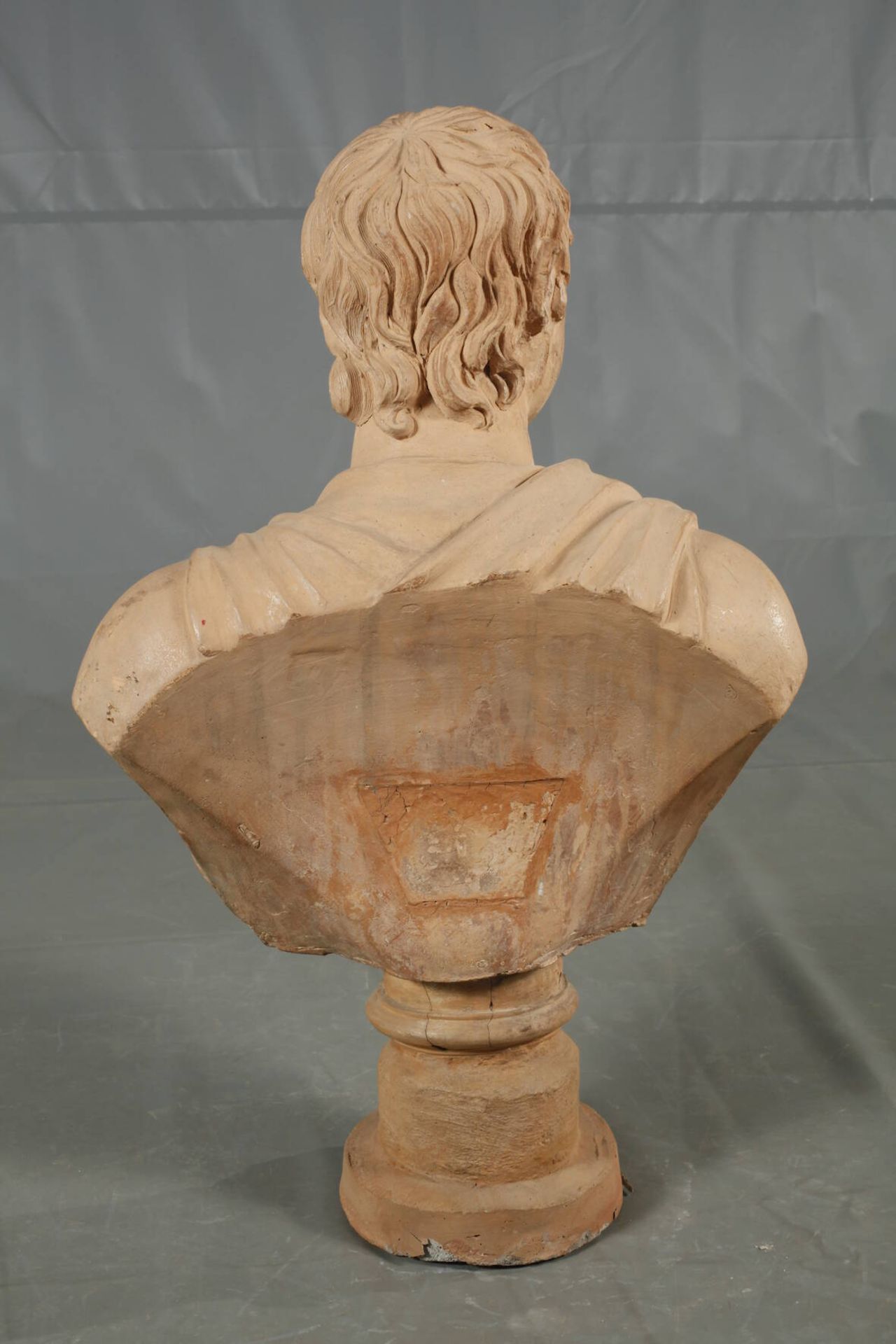 Terracotta bust of a gentleman - Image 4 of 4