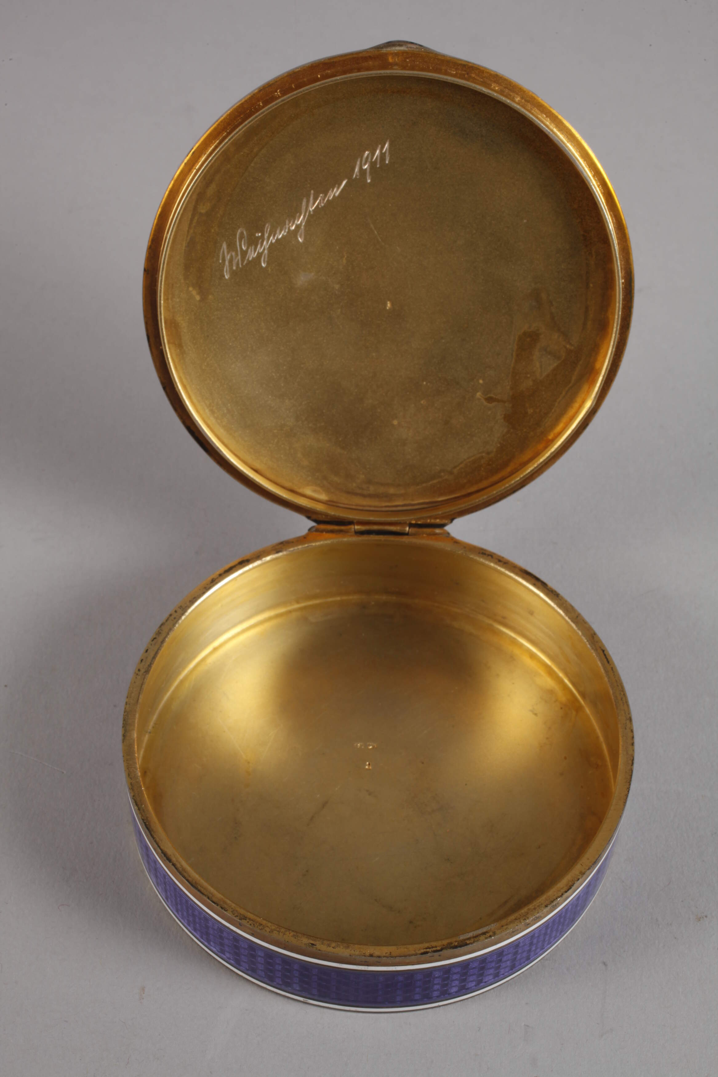 Round silver box with guilloché enamel - Image 4 of 6