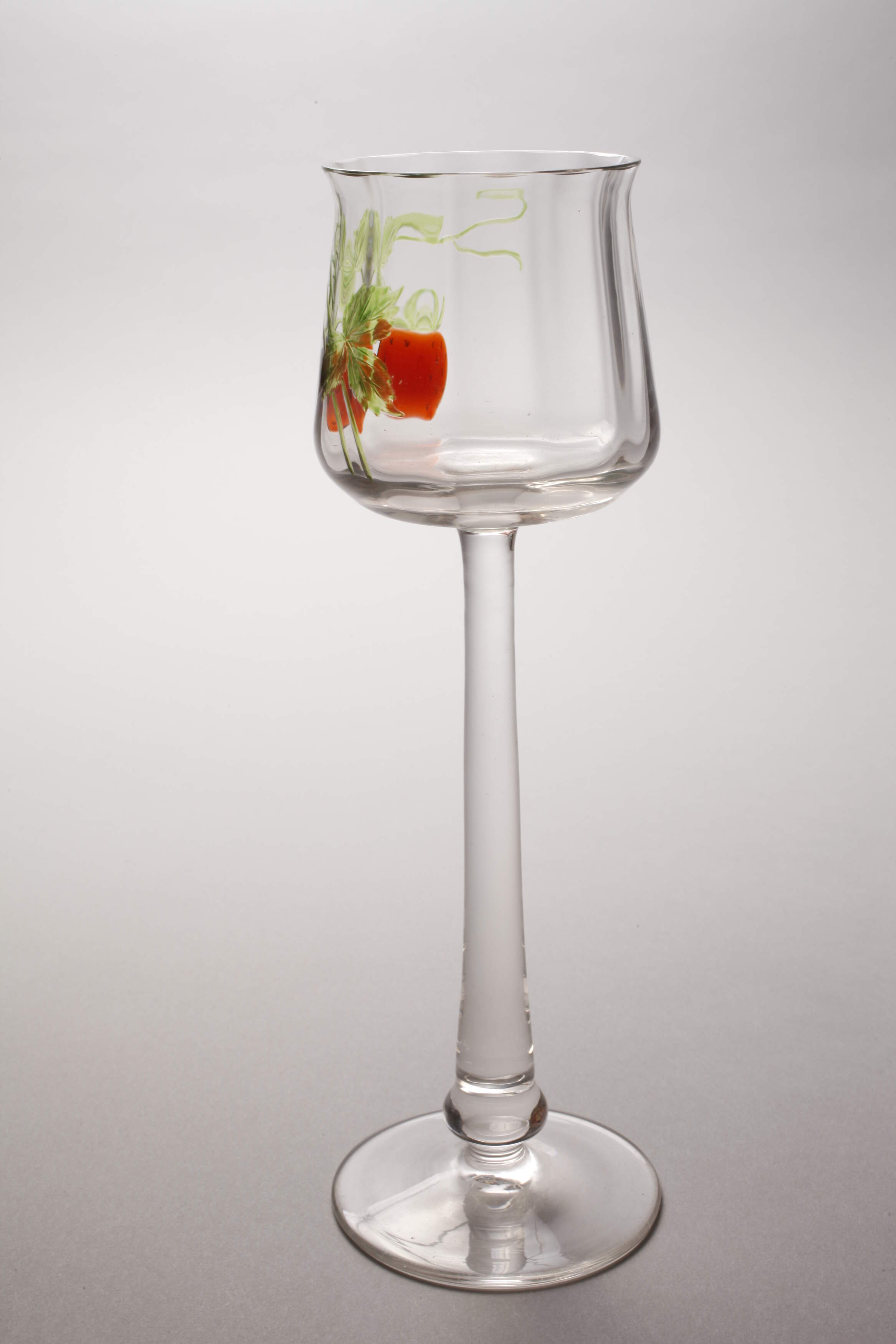 Four stemware with fused fruits - Image 4 of 4