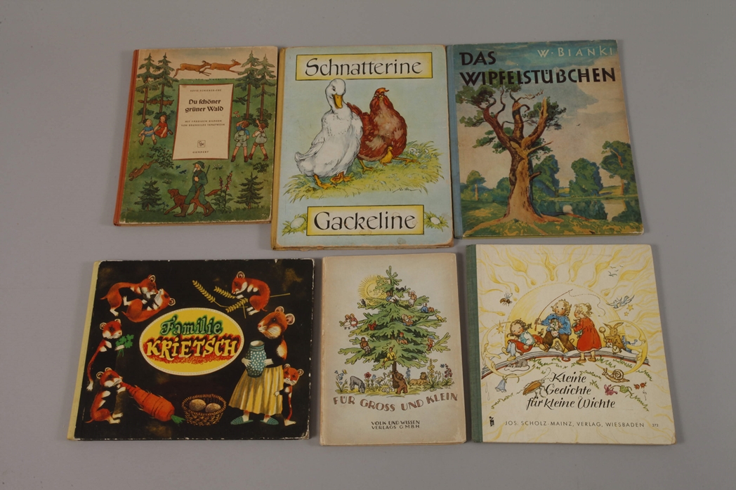 Convolute of children's books - Image 2 of 3