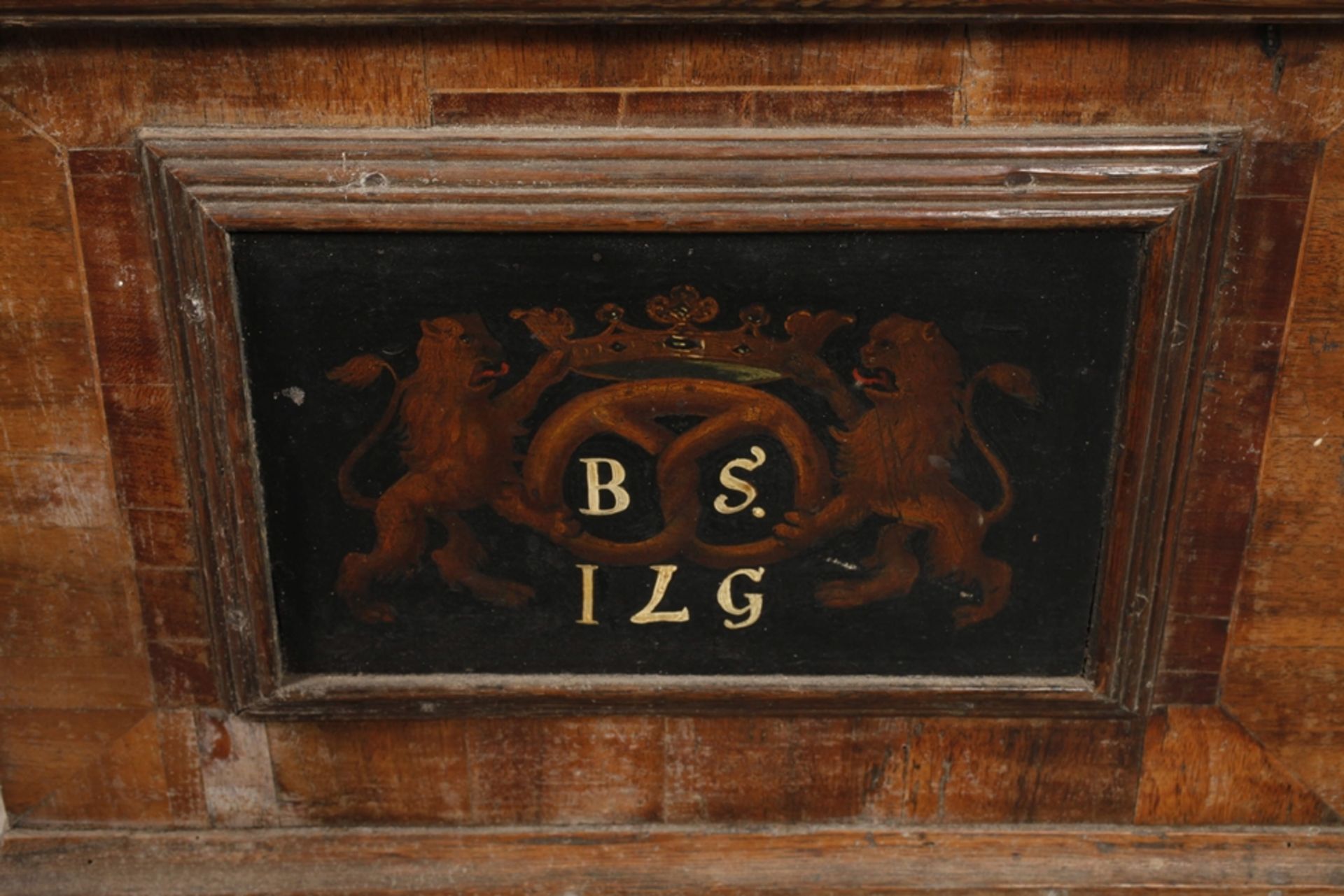 Inguild chest of the bakers' guild - Image 2 of 8