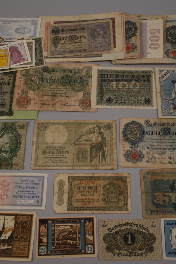 Convolute of banknotes, coins and labels - Image 5 of 6