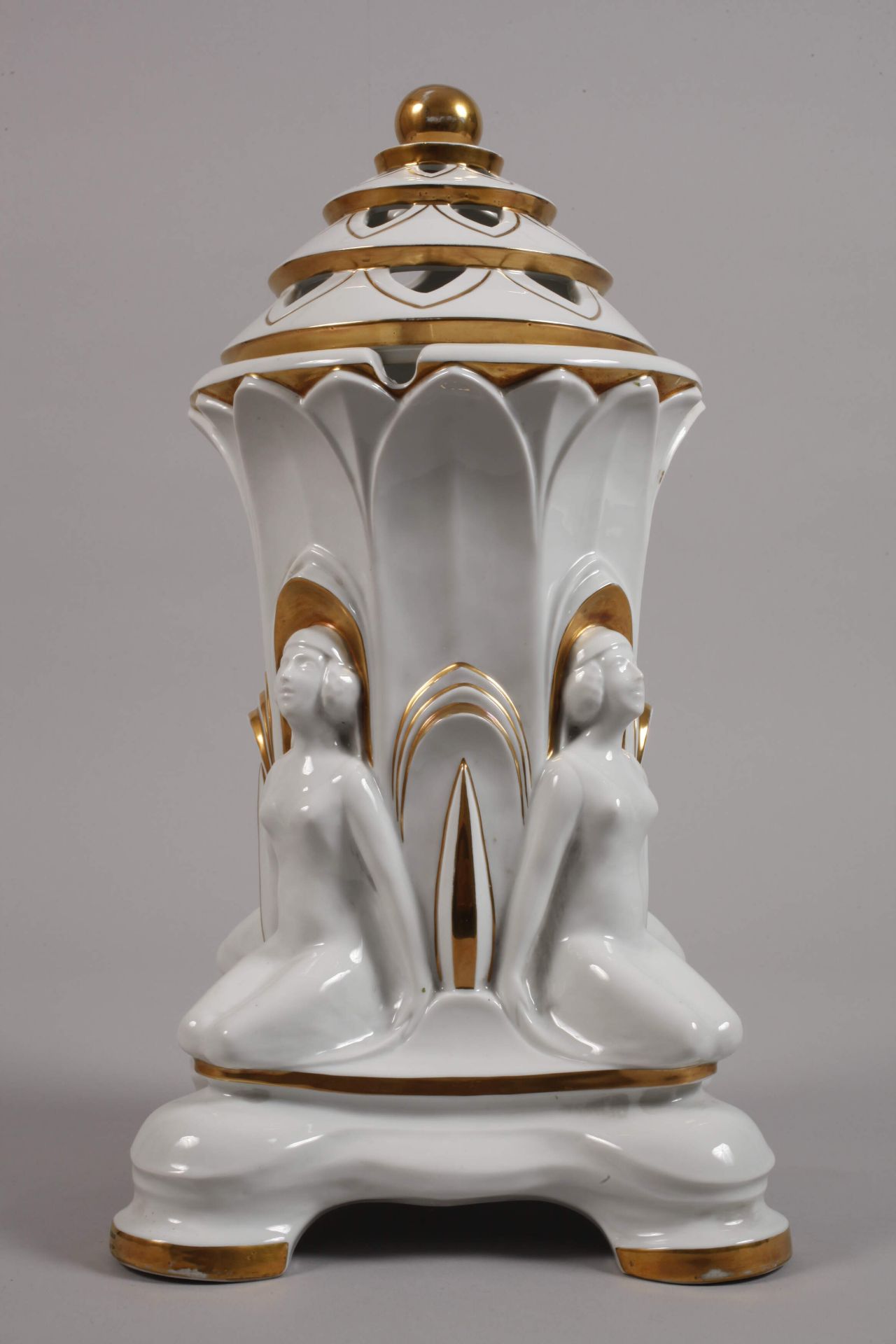 Fraureuth large potpourri lidded vase - Image 2 of 5