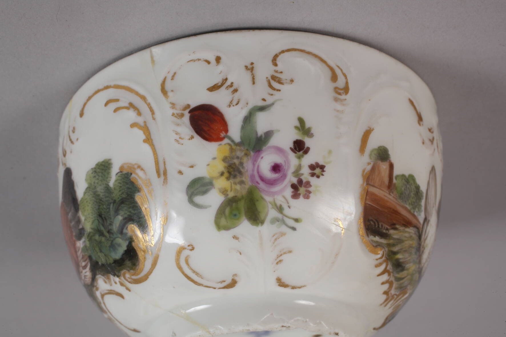 Meissen tea cup with saucer painted with birds - Image 5 of 7