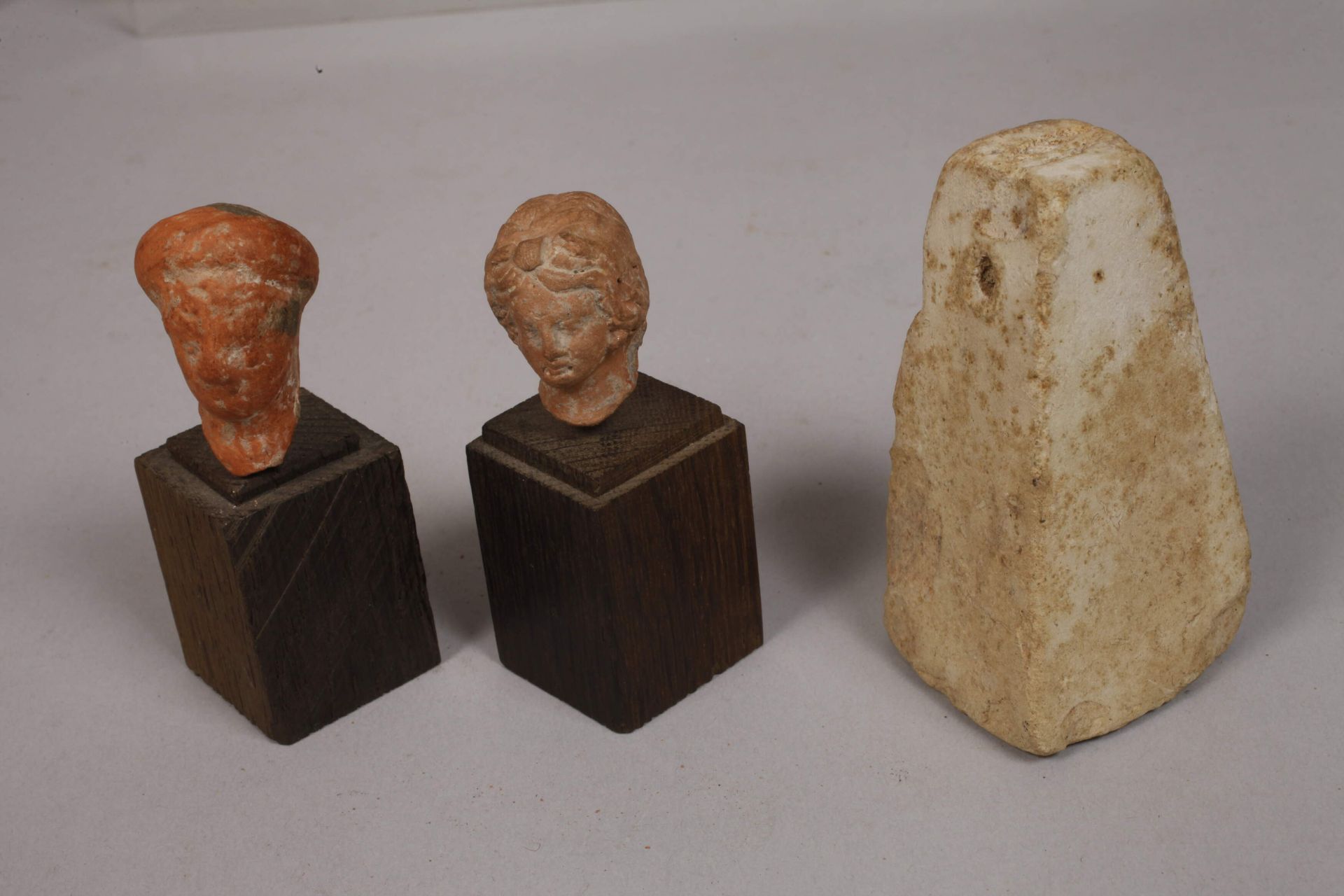 Convolute of antique artefacts - Image 6 of 9