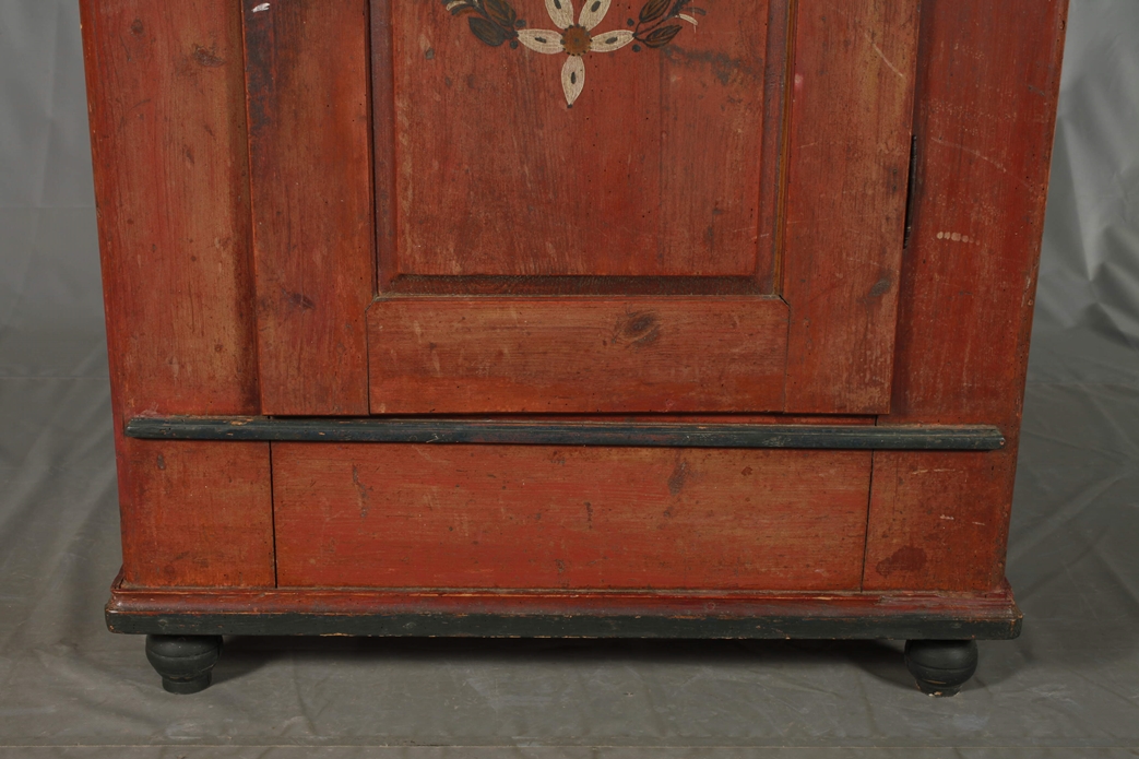 Single-door farmhouse cupboard - Image 3 of 7