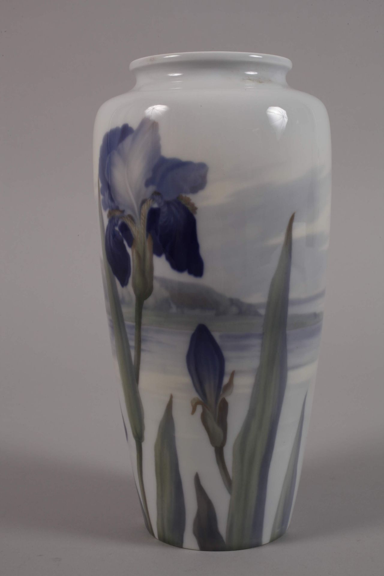 Copenhagen vase with sword lily décor - Image 3 of 5