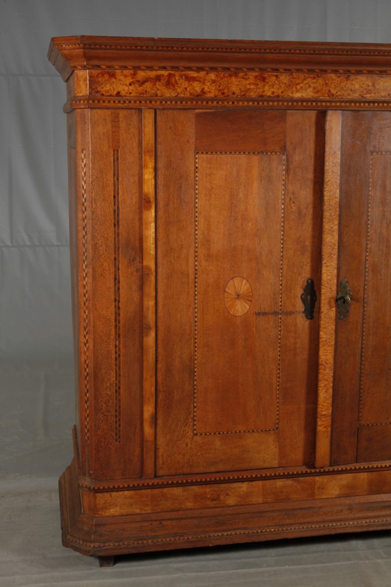 Large hall cupboard - Image 3 of 11