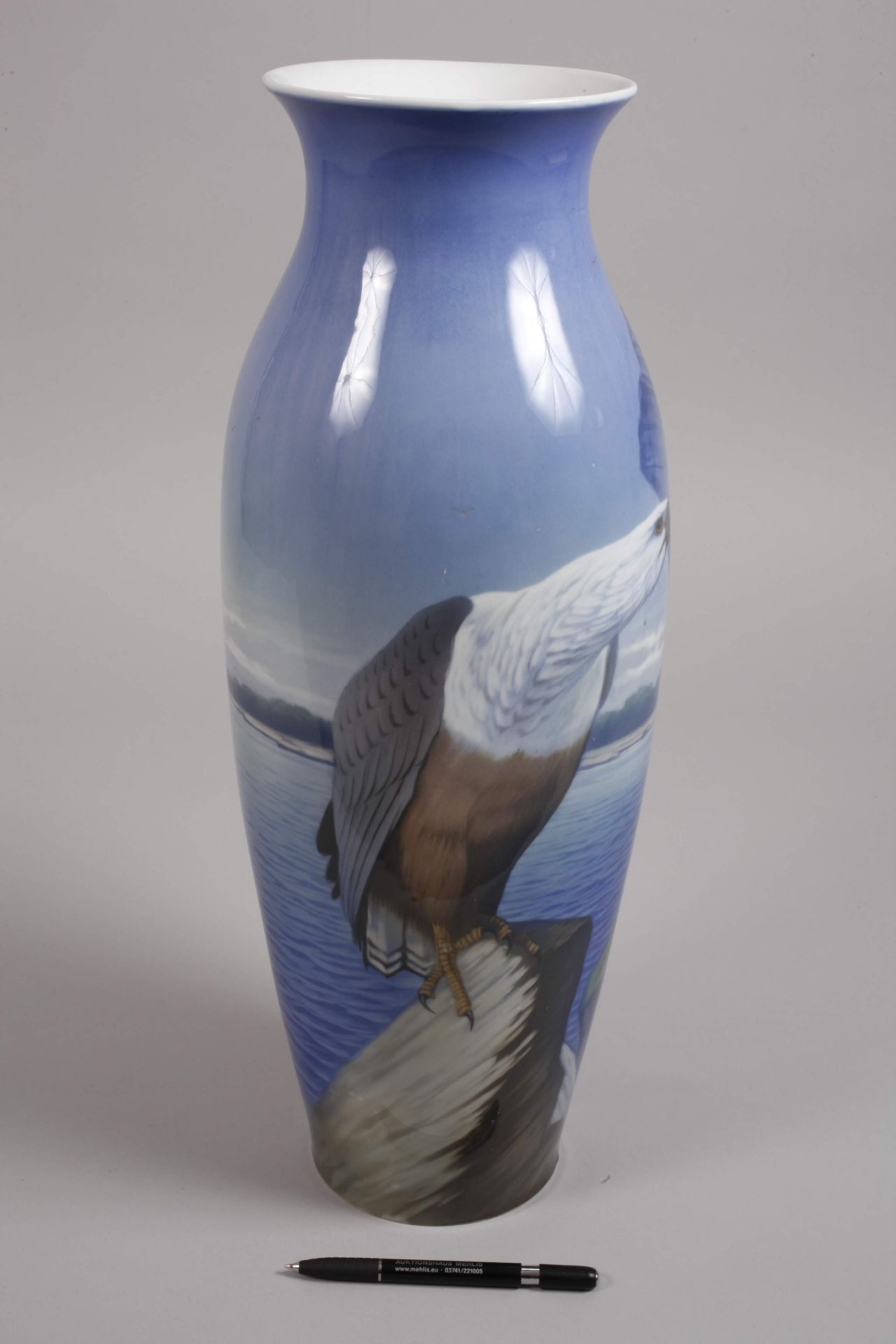 Fraureuth floor vase sea eagle motif - Image 2 of 5