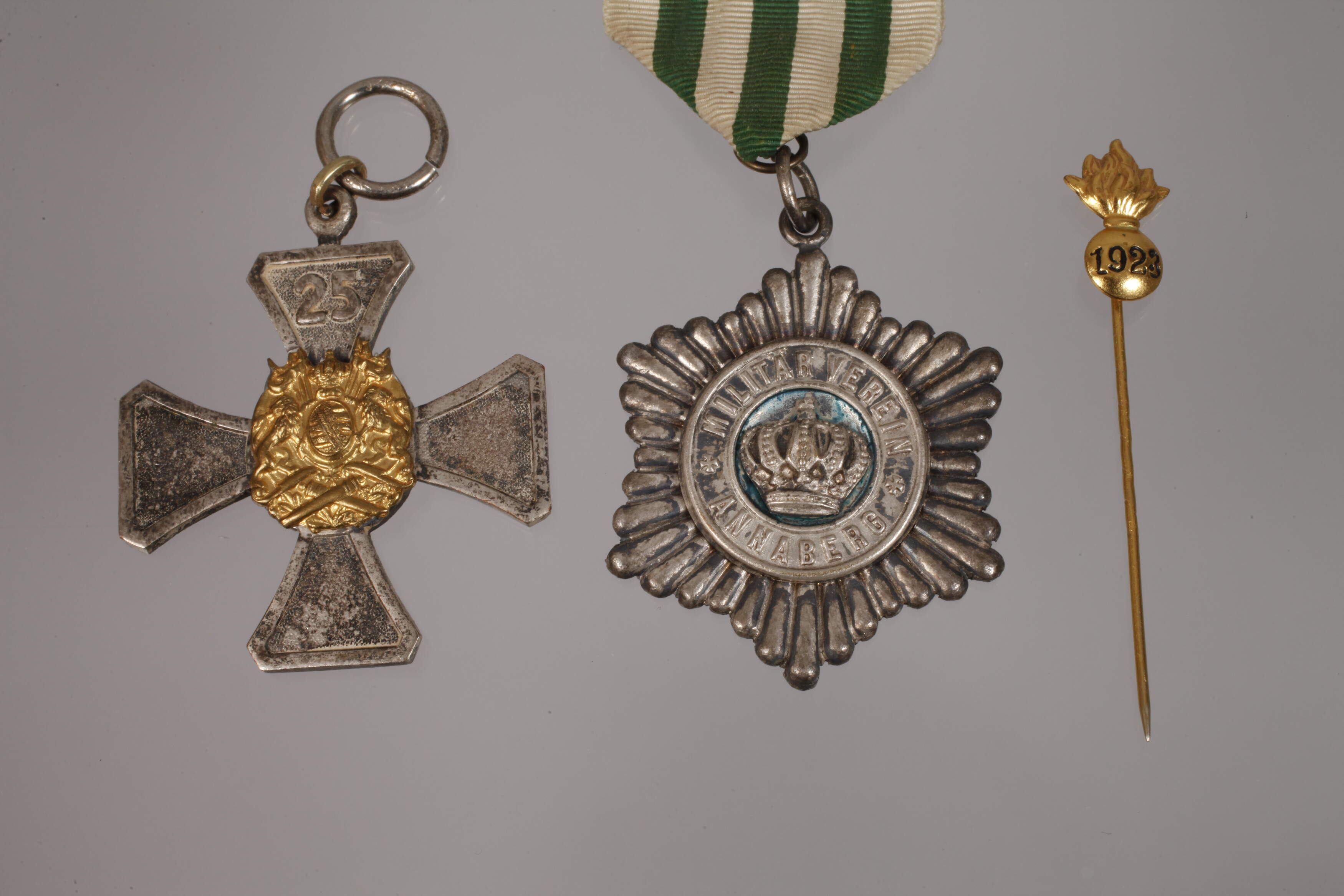 A collection of Saxon military badges - Image 4 of 4