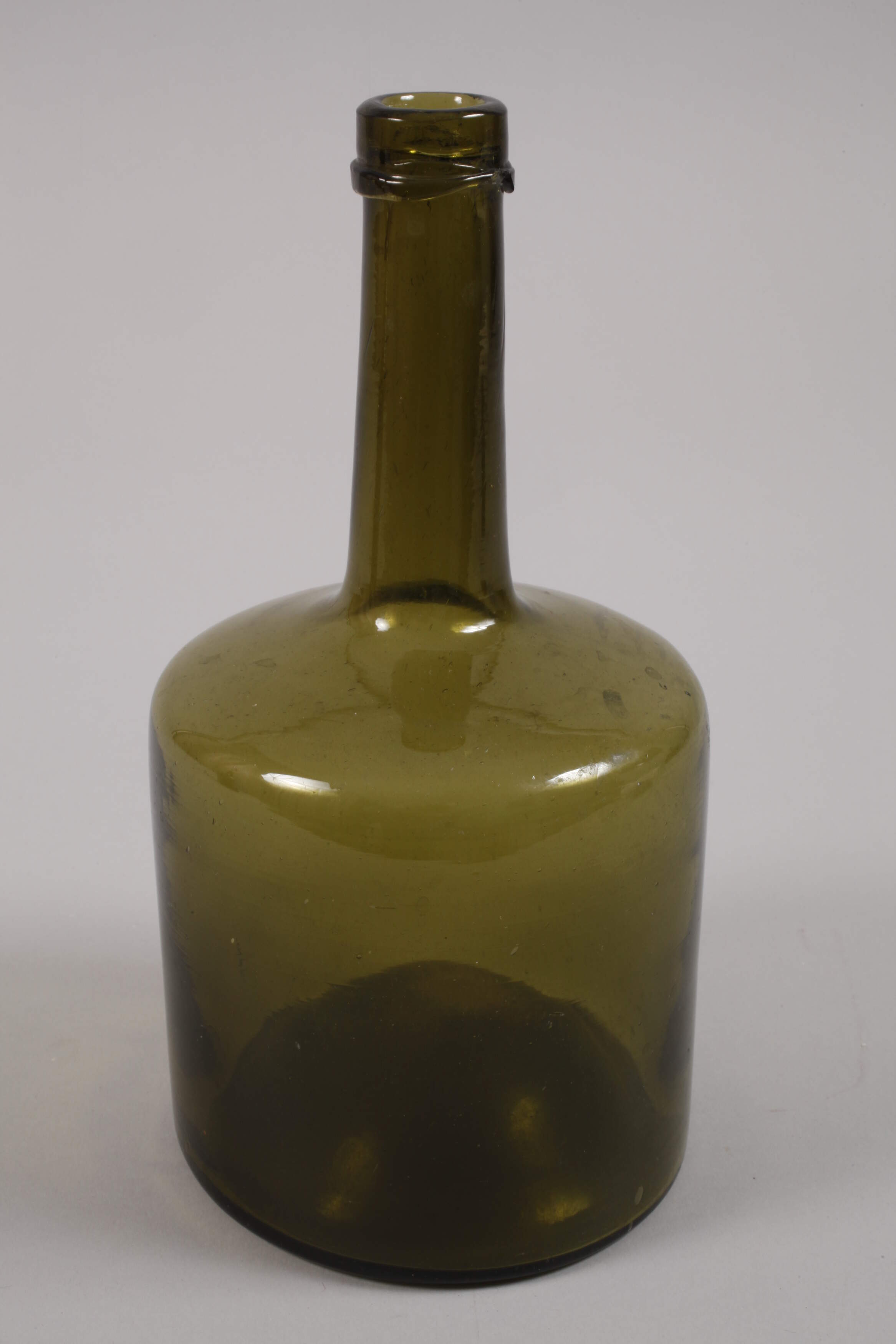 Two mallet bottles - Image 2 of 3