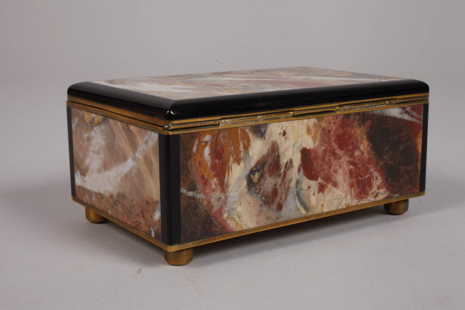 Marble lidded box - Image 3 of 5