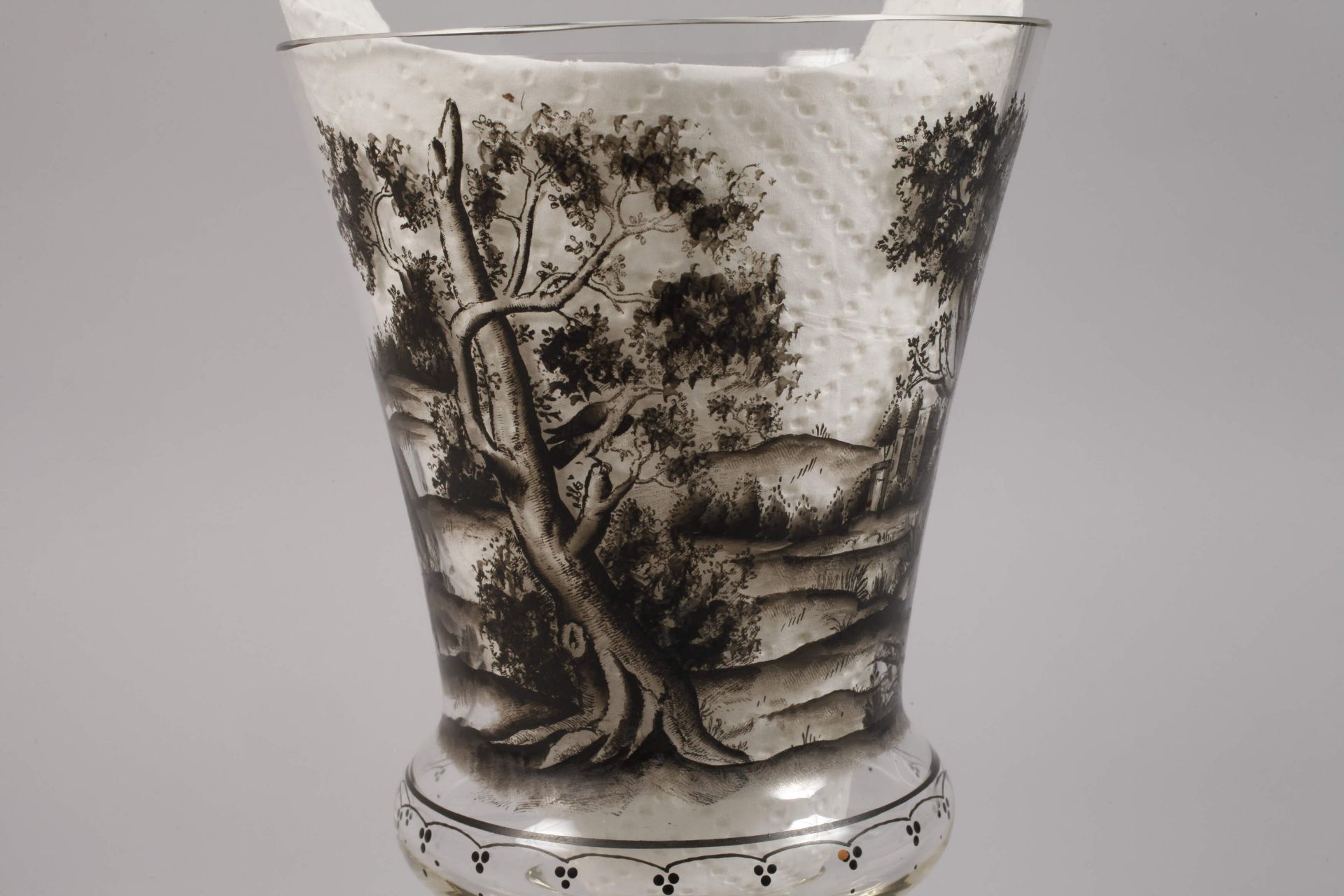 Lidded goblet with black plumb painting - Image 5 of 7