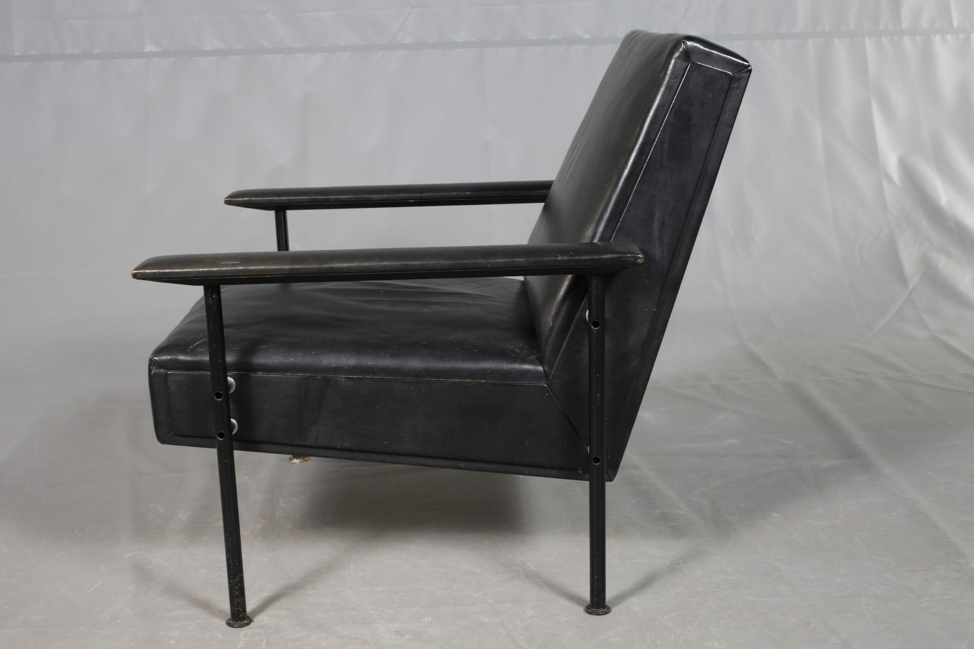 Leather armchair - Image 5 of 8