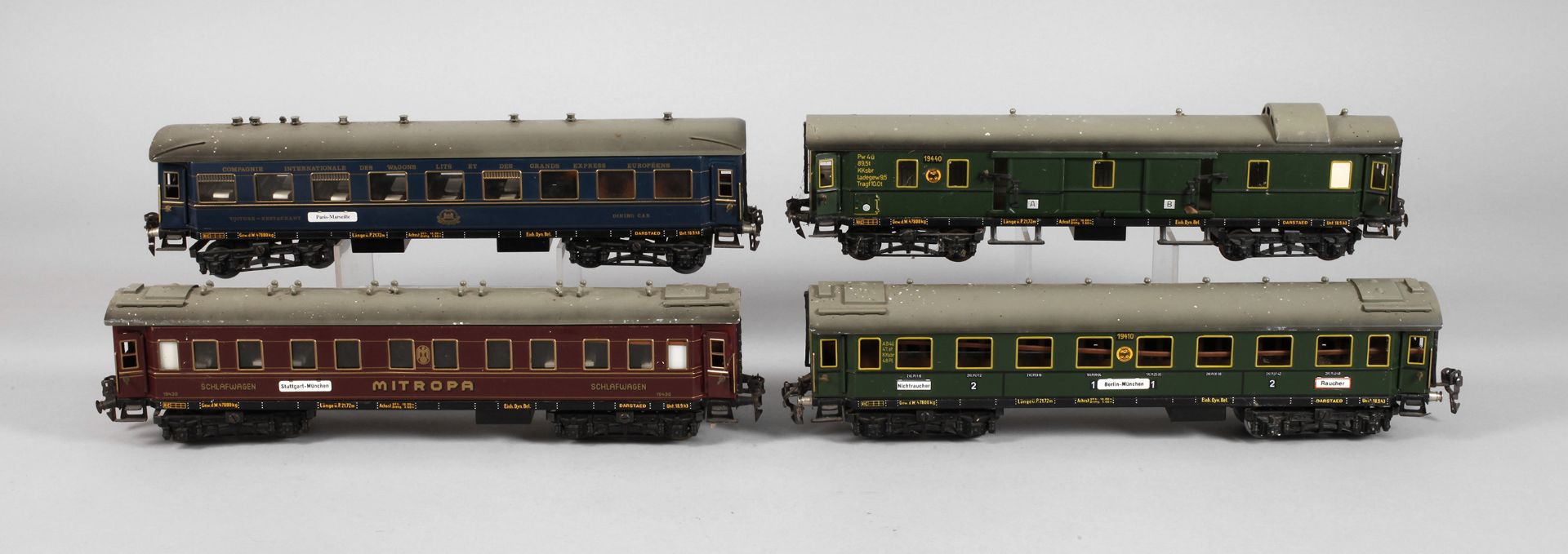 Märklin baggage and three passenger cars