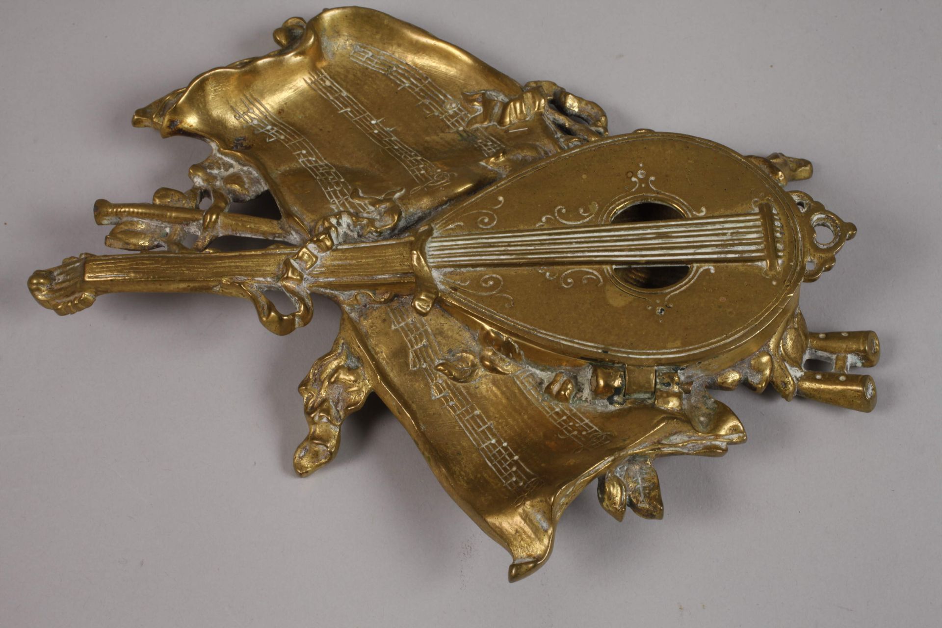 Writing set bronze with lute - Image 2 of 4