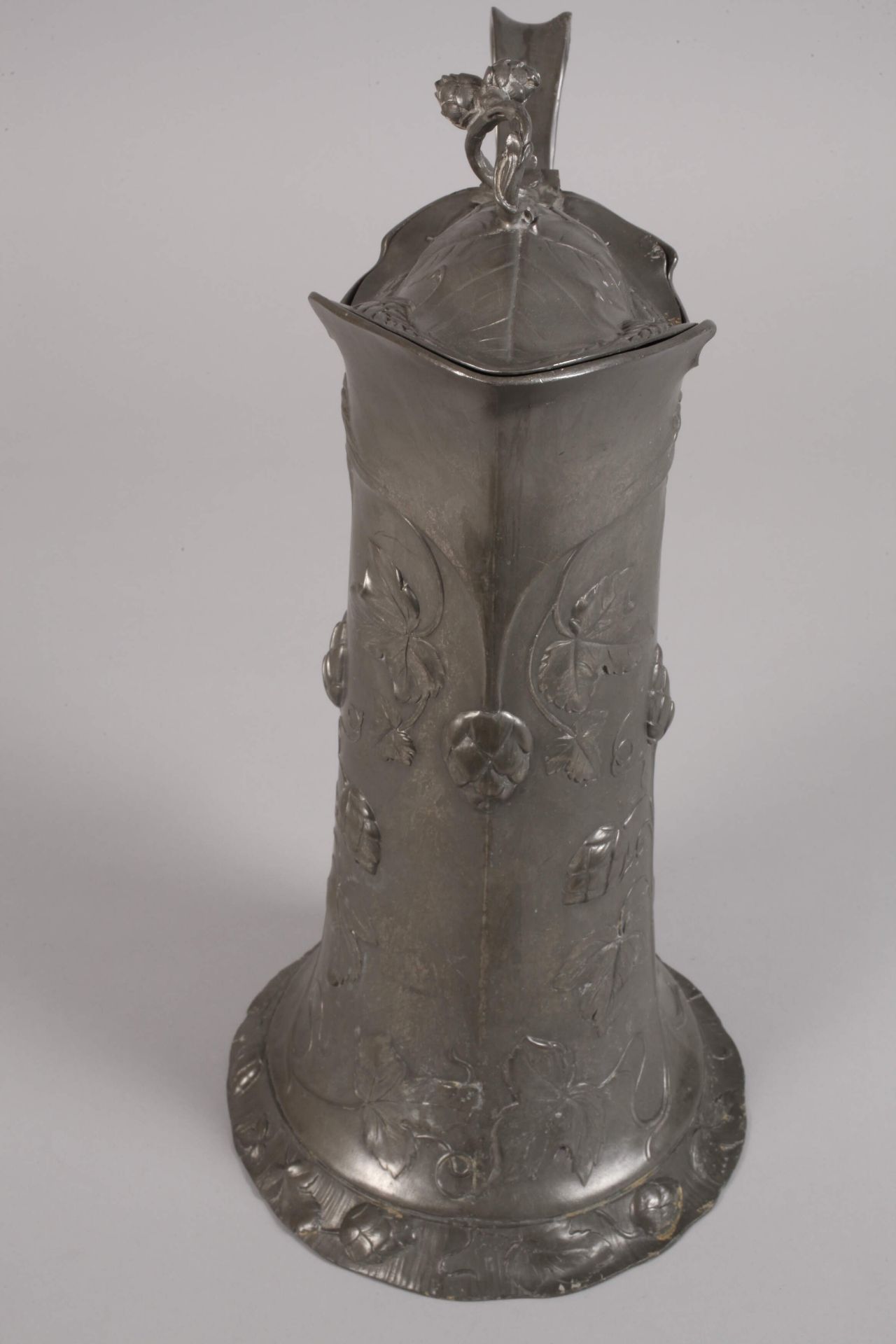 Large pewter tankard - Image 3 of 5