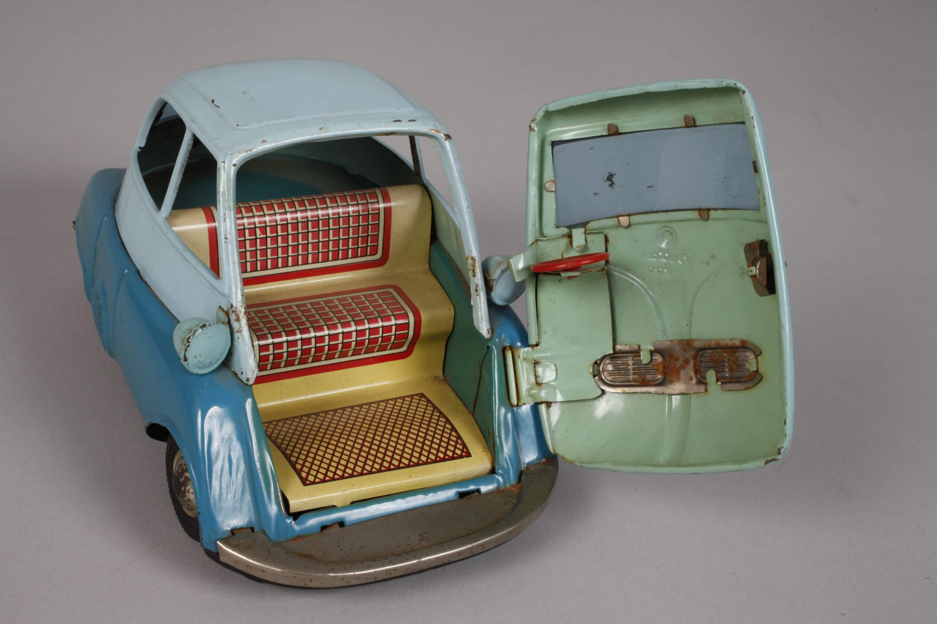 Sheet metal car Isetta 300 - Image 3 of 4